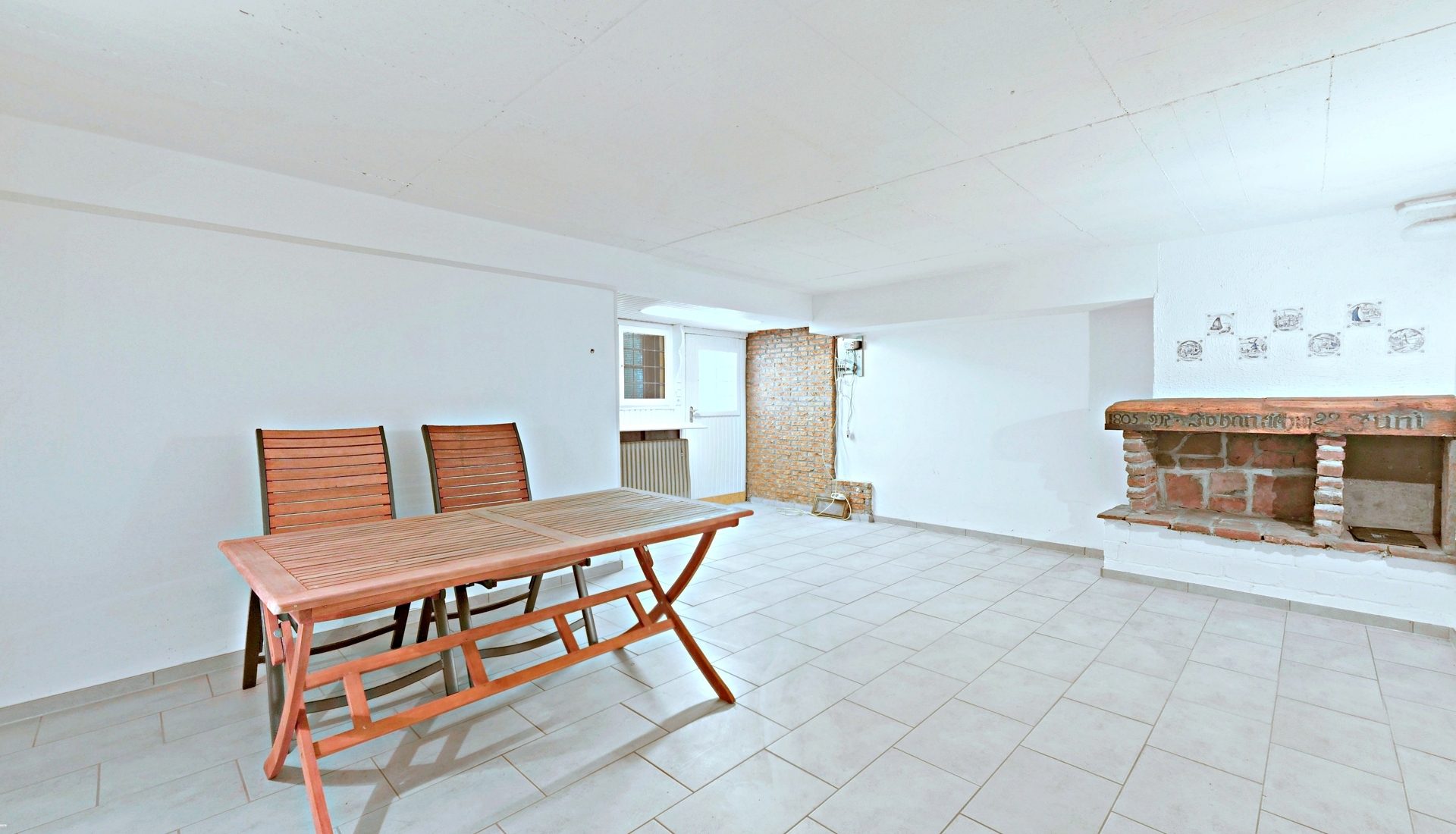 Böcker Wohnimmobilien - Immobilienangebot - Düsseldorf / Lörick - Alle - Möbliertes Reihenmittelhaus in schöner Lage - besonders familienfreundlich