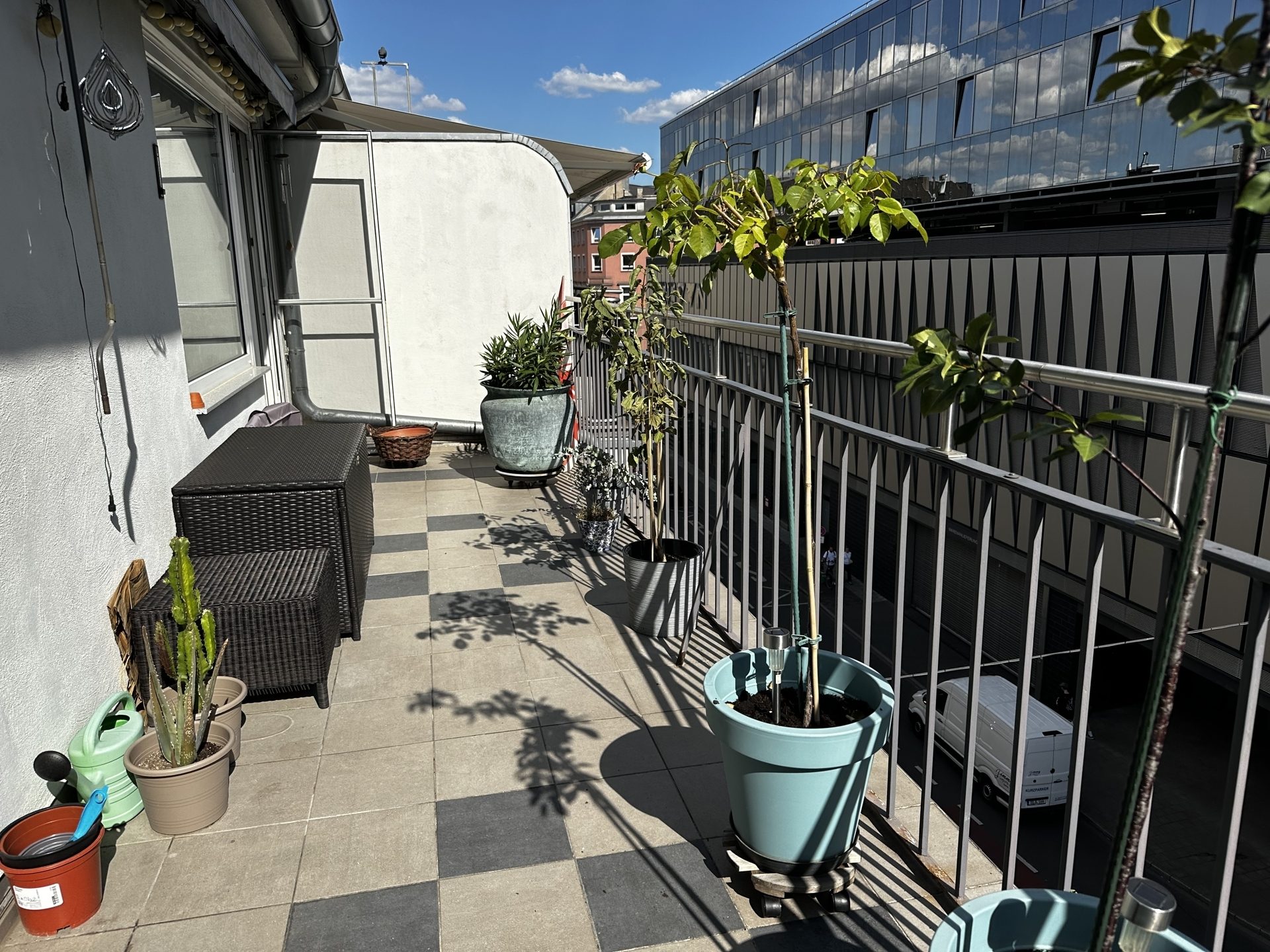 Böcker Wohnimmobilien - Immobilienangebot - Düsseldorf / Stadtmitte - Alle - Zentral, nachgefragt, vollvermietet