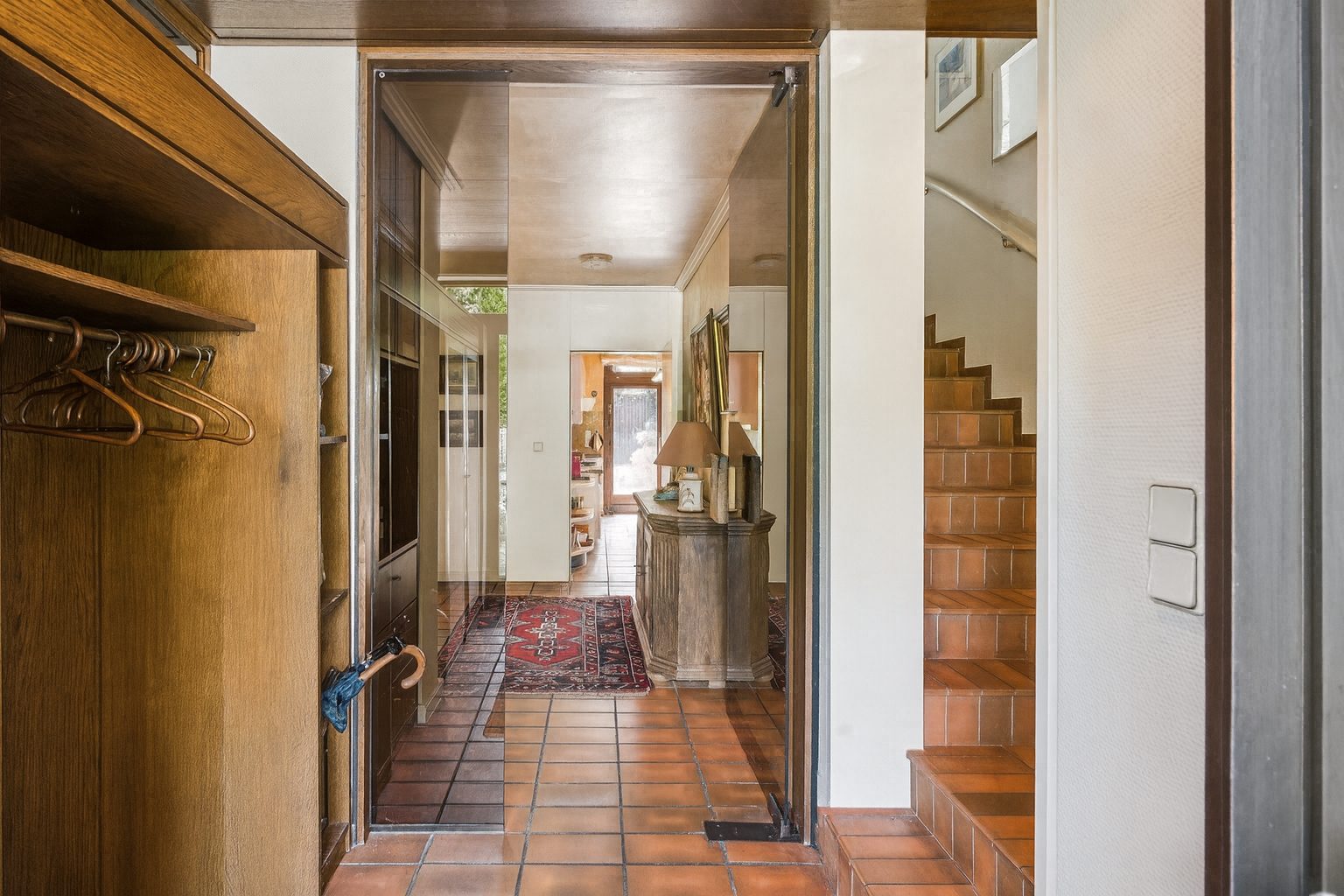 Böcker Wohnimmobilien - Immobilienangebot - Ratingen - Alle - Großzügige Doppelhaushälfte in Top-Lage von Ratingen-Hösel