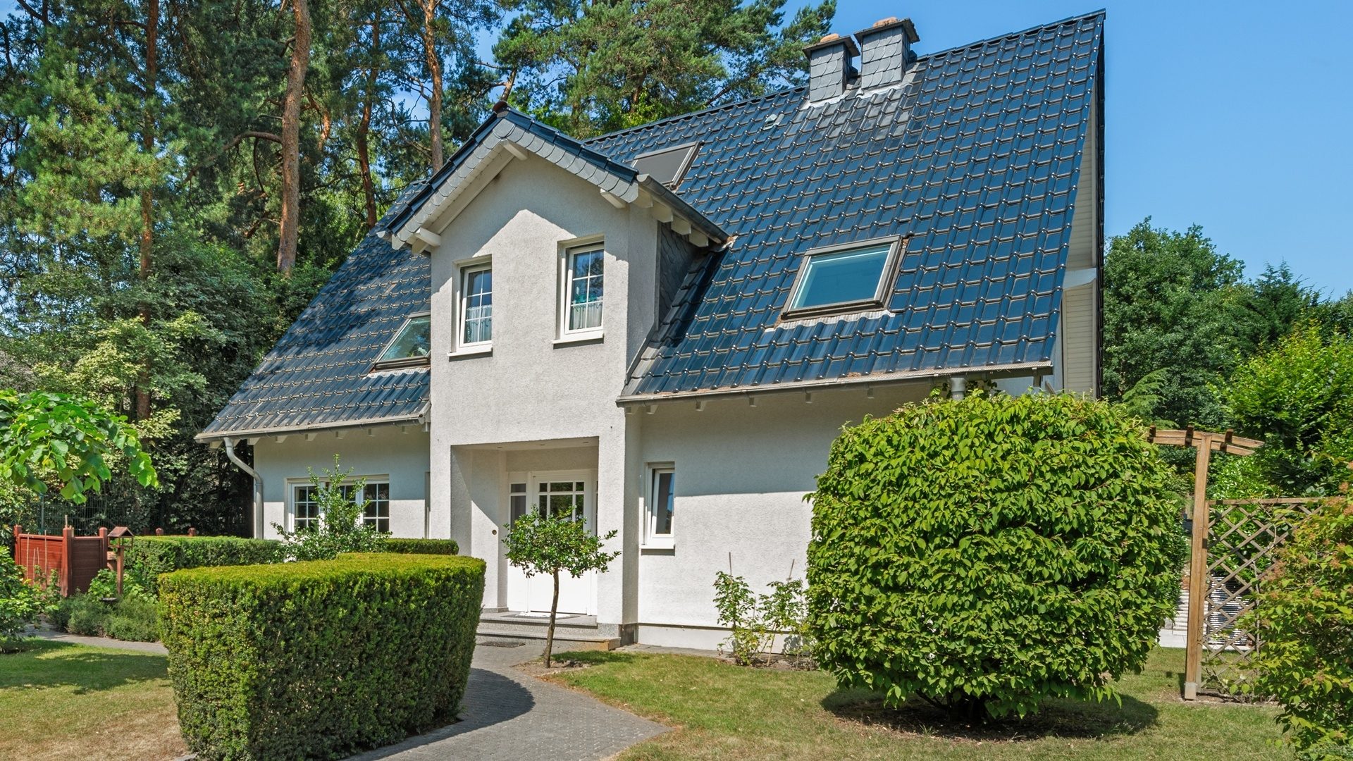 Böcker Wohnimmobilien - Immobilienangebot - Ratingen / Lintorf - Alle - Familienidyll in der "Waldseesiedlung" auf traumhaften Grundstück!