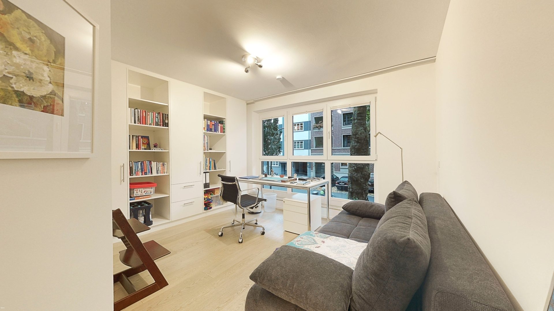 Böcker Wohnimmobilien - Immobilienangebot - Düsseldorf / Oberkassel - Alle - Luxuriöse 3-Zimmer-Wohnung mit Balkon in Oberkassel - Individuelles Wohnjuwel mit 2 TG Stellplätzen