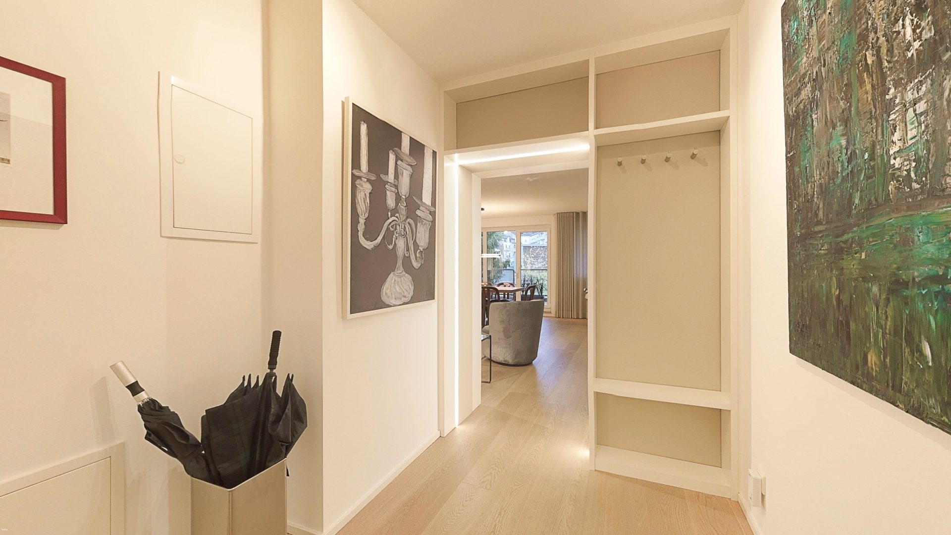 Böcker Wohnimmobilien - Immobilienangebot - Düsseldorf / Oberkassel - Alle - Luxuriöse 3-Zimmer-Wohnung mit Balkon in Oberkassel - Individuelles Wohnjuwel mit 2 TG Stellplätzen
