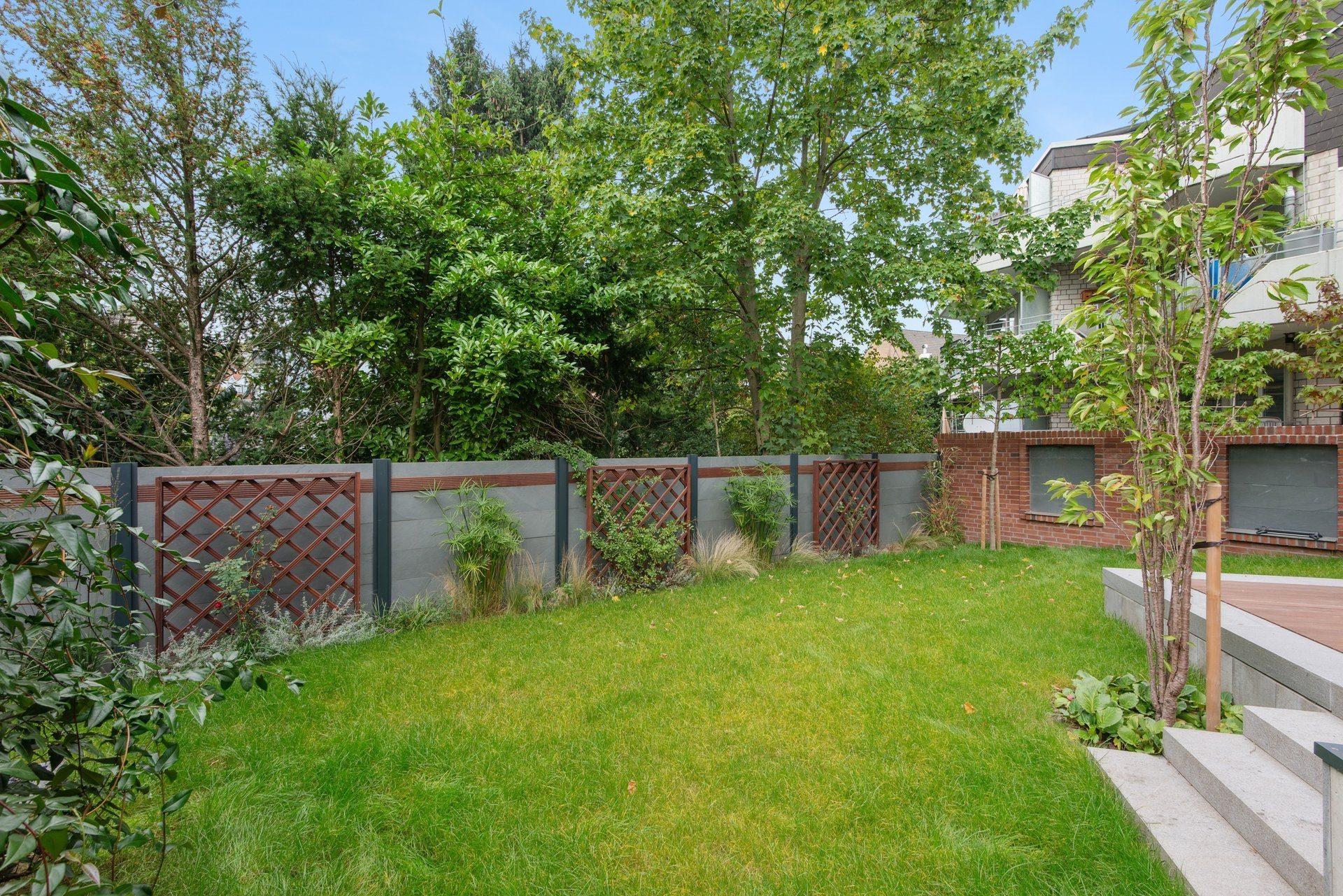 Böcker Wohnimmobilien - Immobilienangebot - Düsseldorf / Angermund - Alle - Sofort bezugsfertige, hochwertig ausgestattete Neubau Doppelhaushälfte