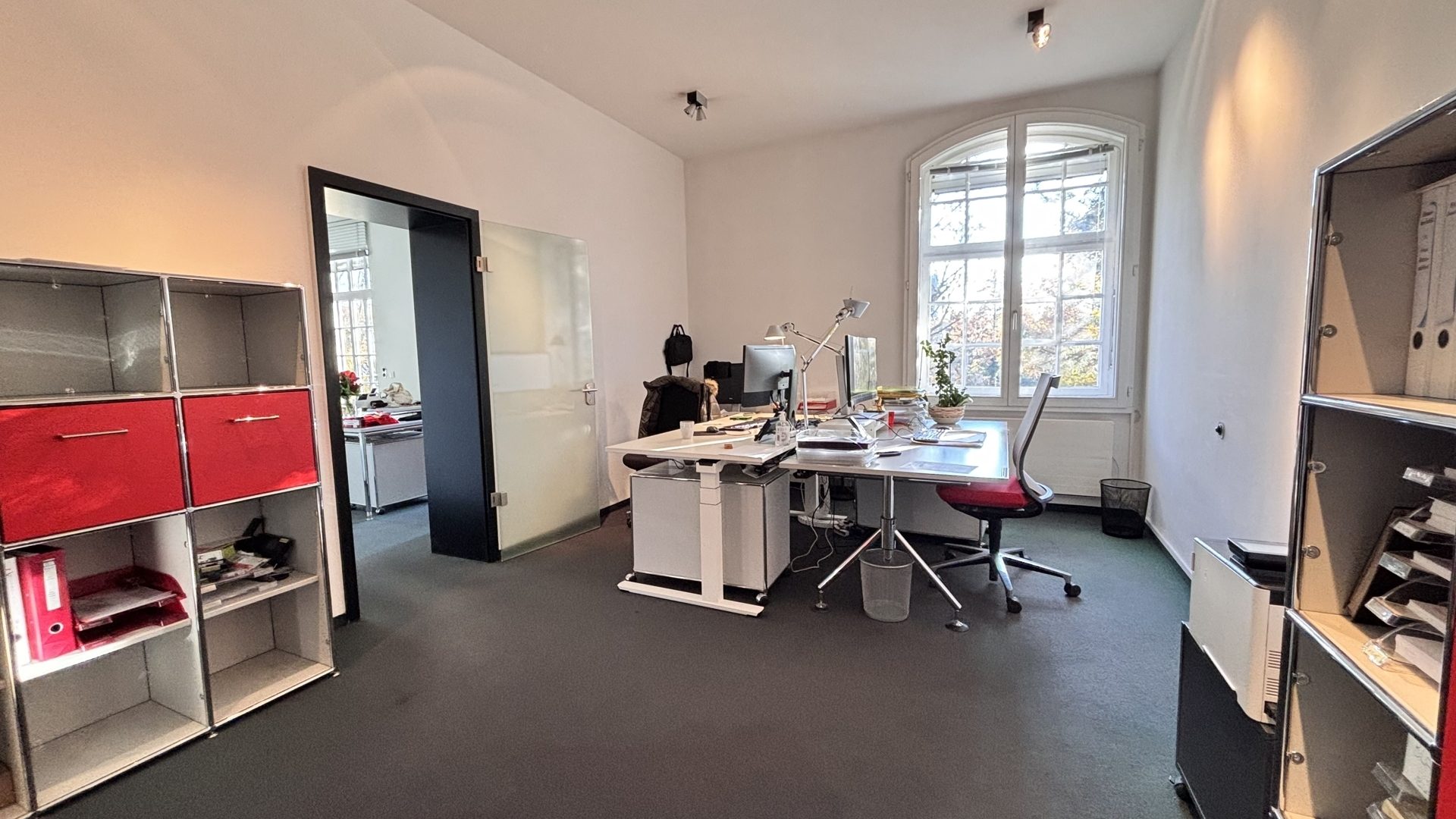 Böcker Wohnimmobilien - Immobilienangebot - Düsseldorf / Kaiserswerth - Alle - Exklusives Erdgeschossbüro in bester Lage in einem repräsentativen Anwesen