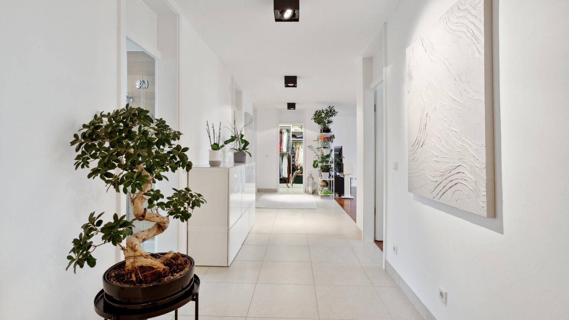 Böcker Wohnimmobilien - Immobilienangebot - Düsseldorf/Niederkassel - Alle - Schöne 3-Zimmer Wohnung mit traumhaftem Wannenbad & hochwertiger EBK in Düsseldorf-Niederkassel!