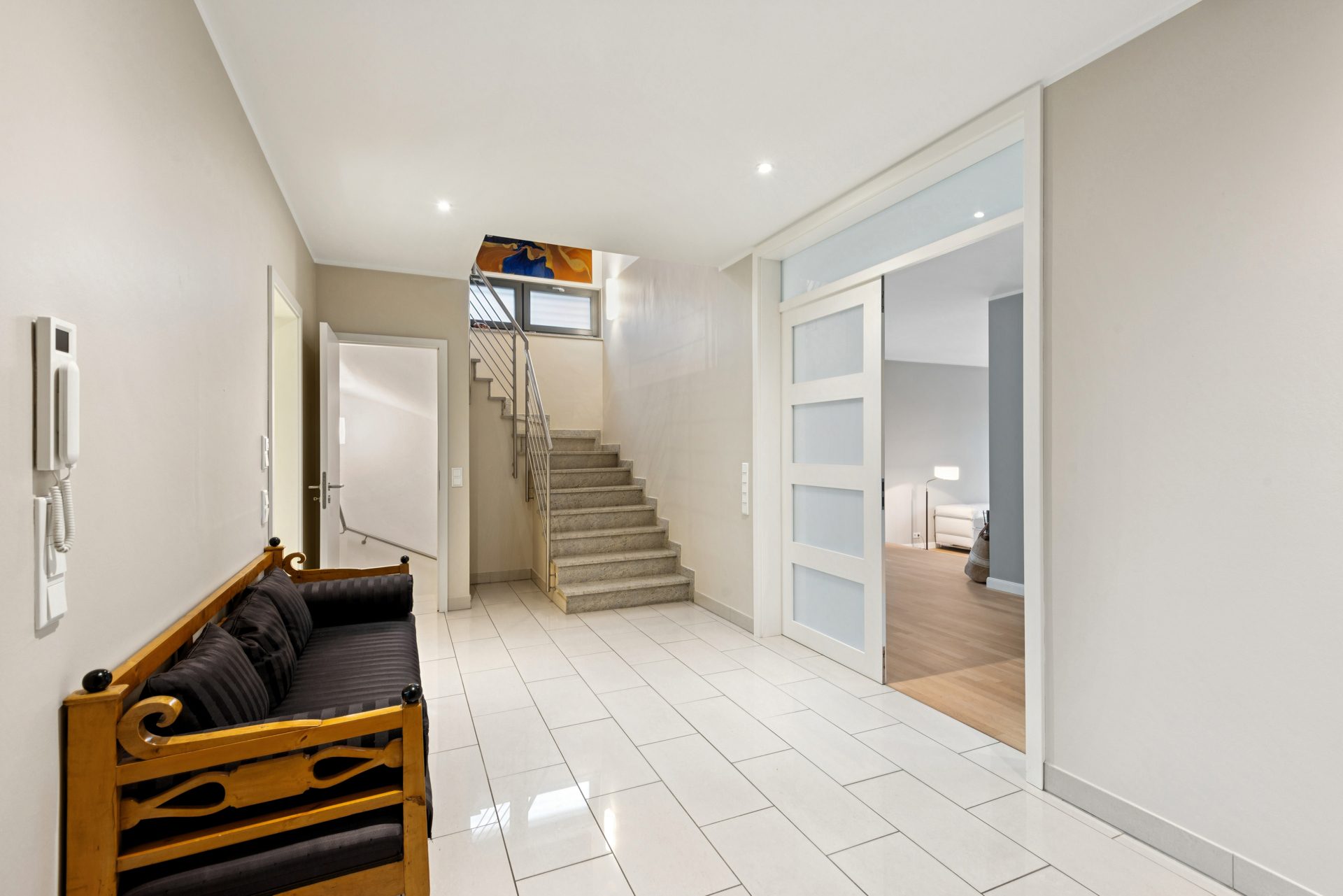 Böcker Wohnimmobilien - Immobilienangebot - Düsseldorf / Wittlaer - Alle - Luxusimmobilie für den Familientraum in Wittlaer