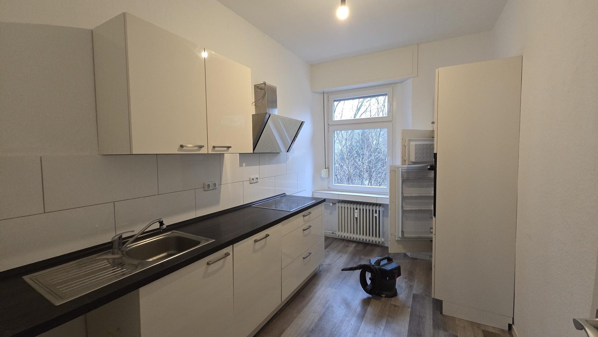 Böcker Wohnimmobilien - Immobilienangebot - Wülfrath - Alle - Zentral, modernisiert, nachgefragt