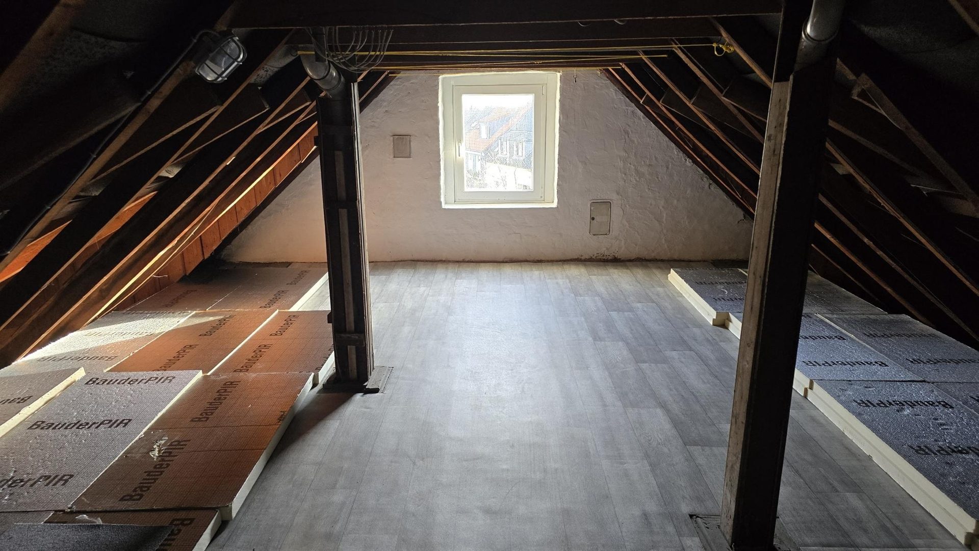 Böcker Wohnimmobilien - Immobilienangebot - Wülfrath - Alle - Zentral, modernisiert, nachgefragt