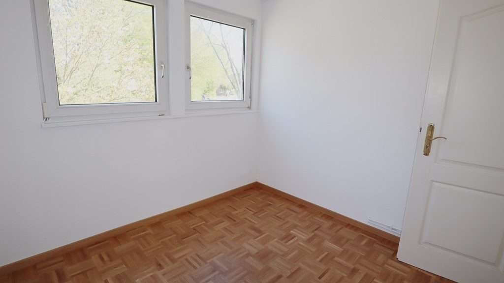 Böcker Wohnimmobilien - Immobilienangebot - Düsseldorf / Wittlaer - Alle - Gute Lage in Wittlaer: Freistehendes Einfamilienhaus mit Garten
