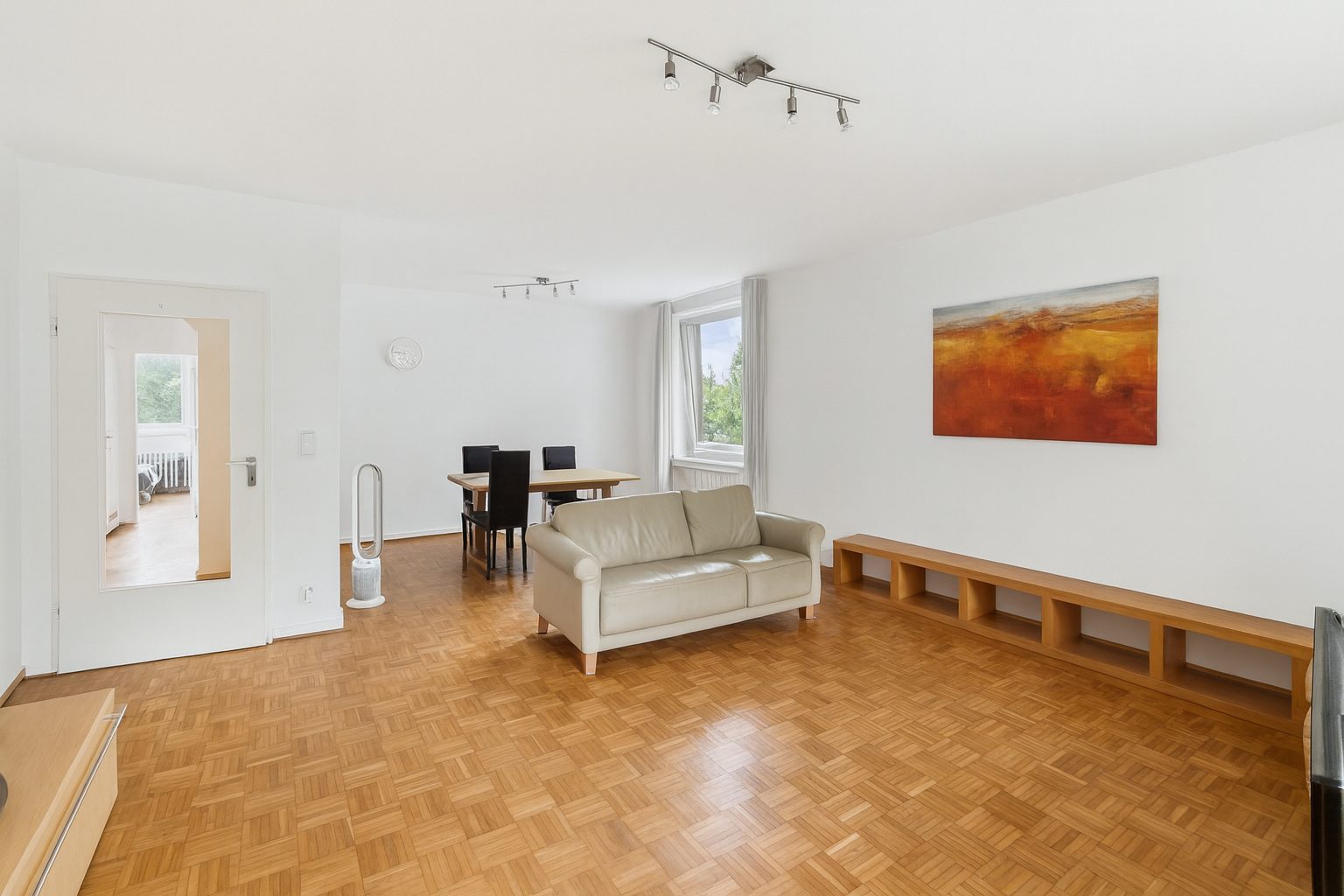 Böcker Wohnimmobilien - Immobilienangebot - Düsseldorf / Niederkassel - Alle - 3-Zimmer - Niederkassel, noch vermietet, Potenzial schöpfen, neu vermieten oder als neues Eigenheim