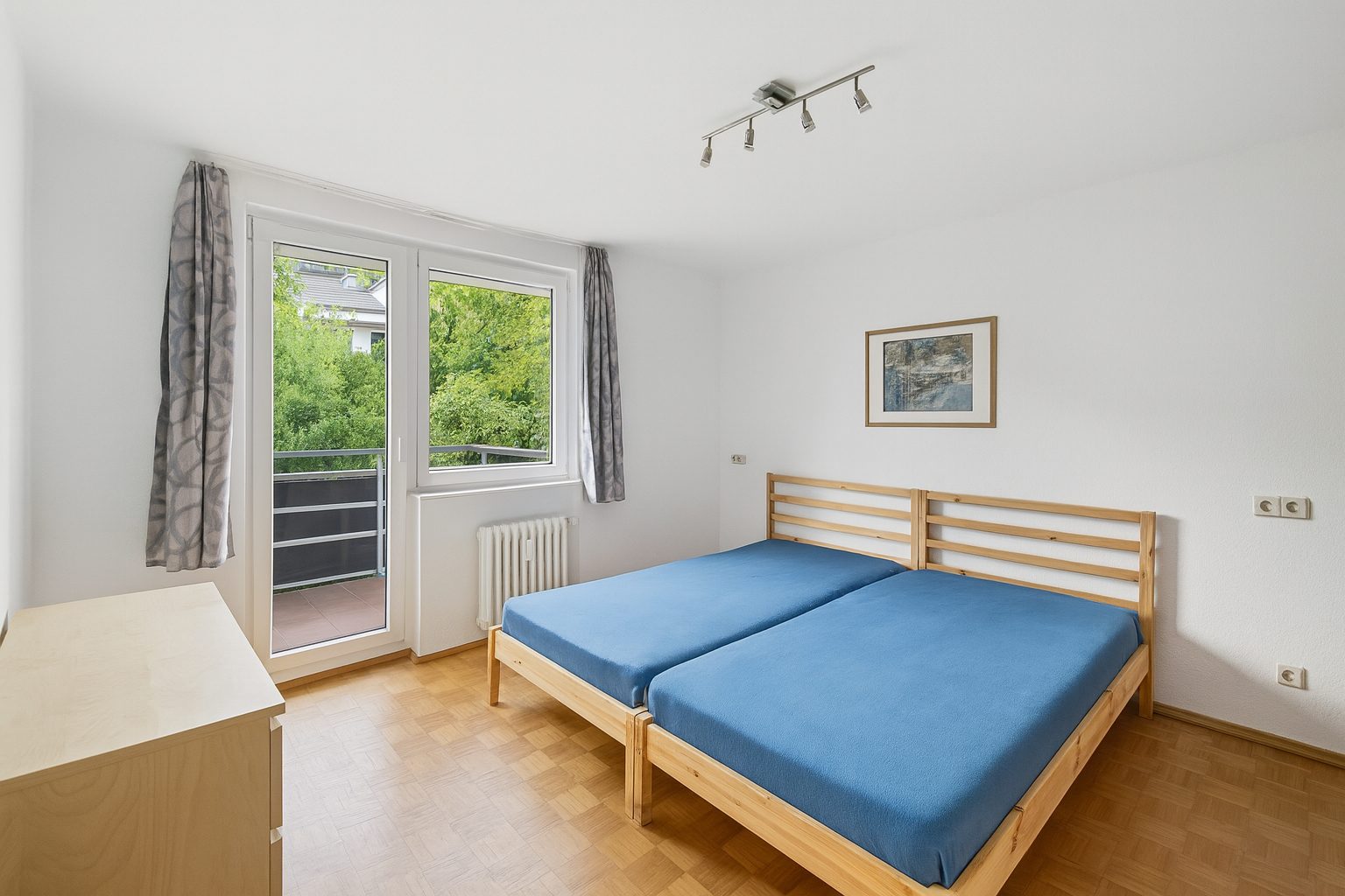 Böcker Wohnimmobilien - Immobilienangebot - Düsseldorf / Niederkassel - Alle - 3-Zimmer - Niederkassel, noch vermietet, Potenzial schöpfen, neu vermieten oder als neues Eigenheim