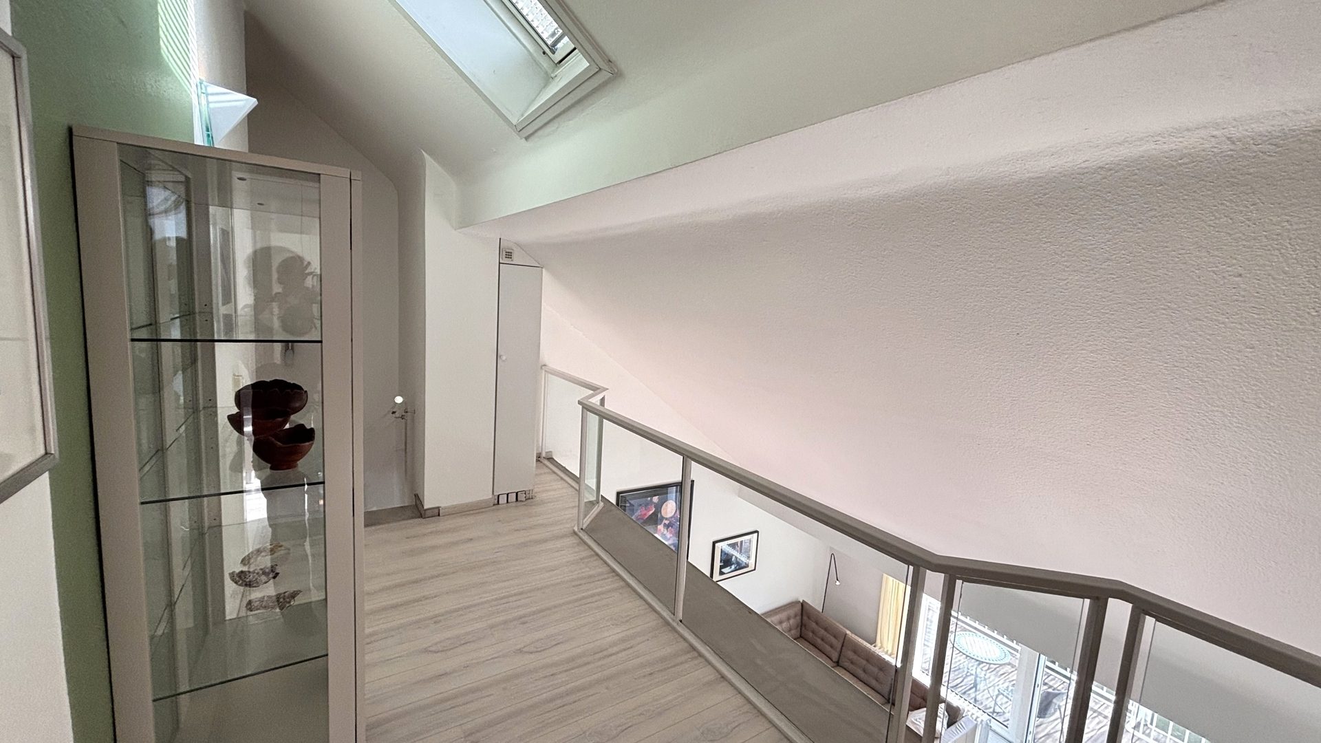 Böcker Wohnimmobilien - Immobilienangebot - Düsseldorf / Golzheim - Alle - Maisonette-Penthouse-Wohnung mit direktem Fahrstuhlzugang und zwei Dachterrassen
