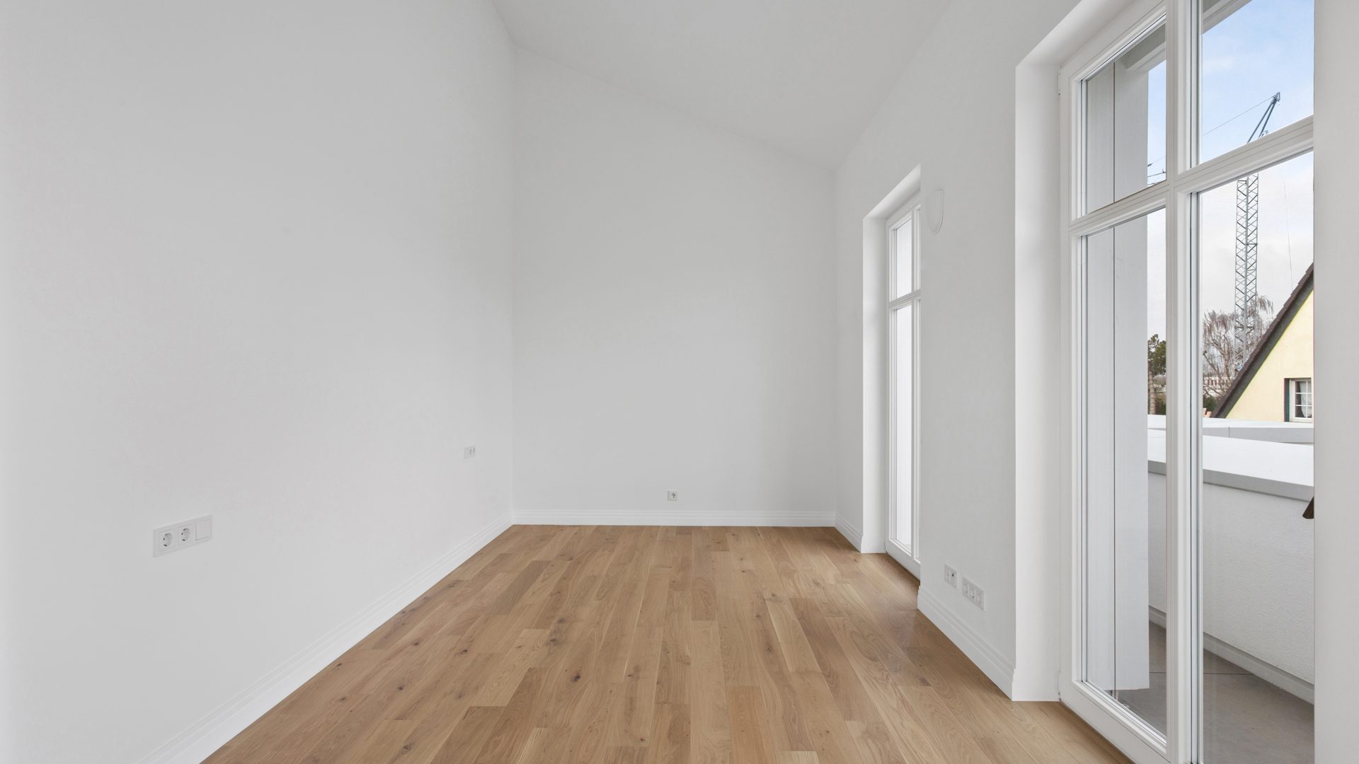 Böcker Wohnimmobilien - Immobilienangebot - Meerbusch - Alle - Exklusive Doppelhaushälfte mit luxuriöser Ausstattung, Einbauküche und eigenem Garten!