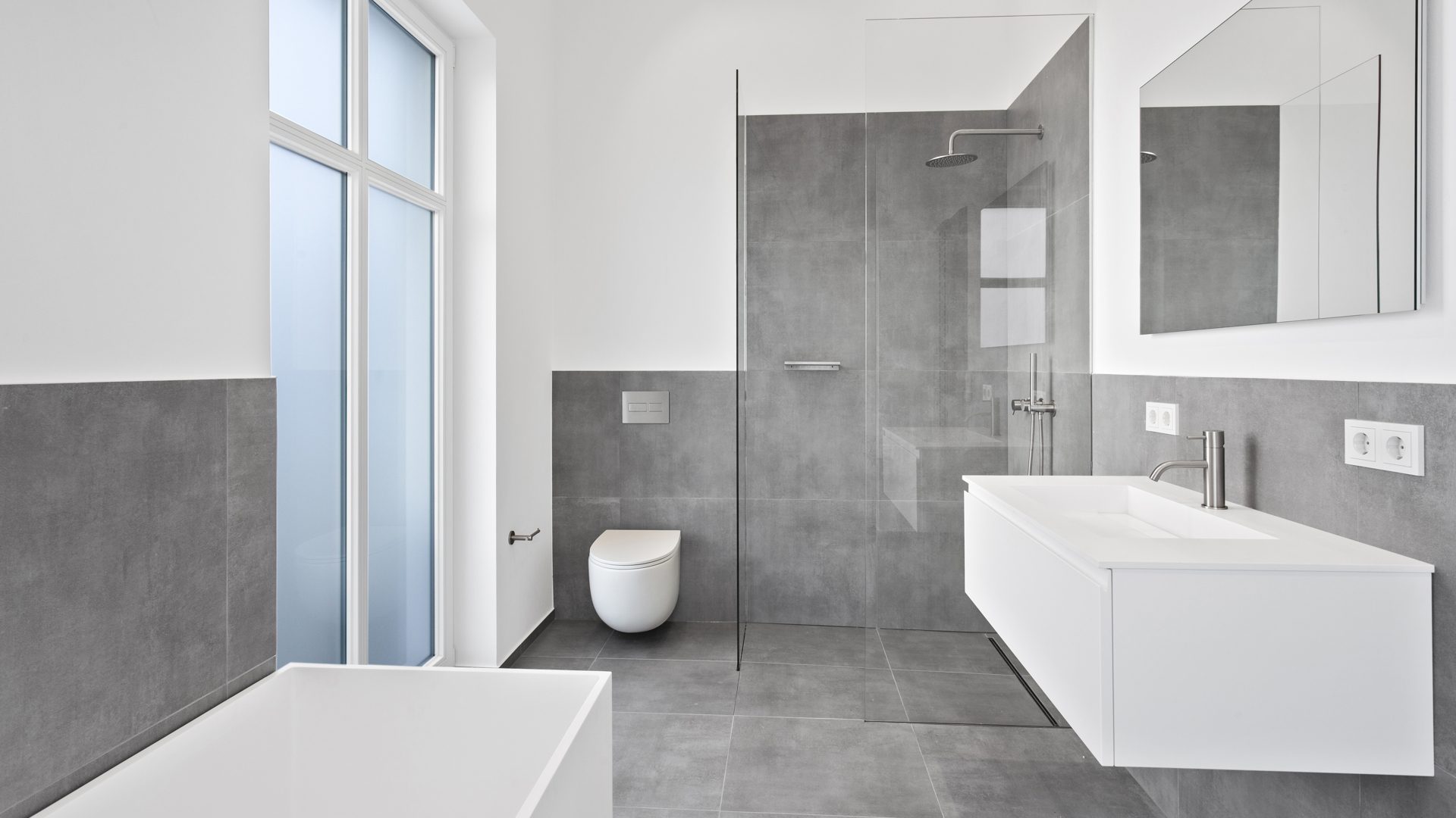 Böcker Wohnimmobilien - Immobilienangebot - Meerbusch - Alle - Exklusive Doppelhaushälfte mit luxuriöser Ausstattung, Einbauküche und eigenem Garten!