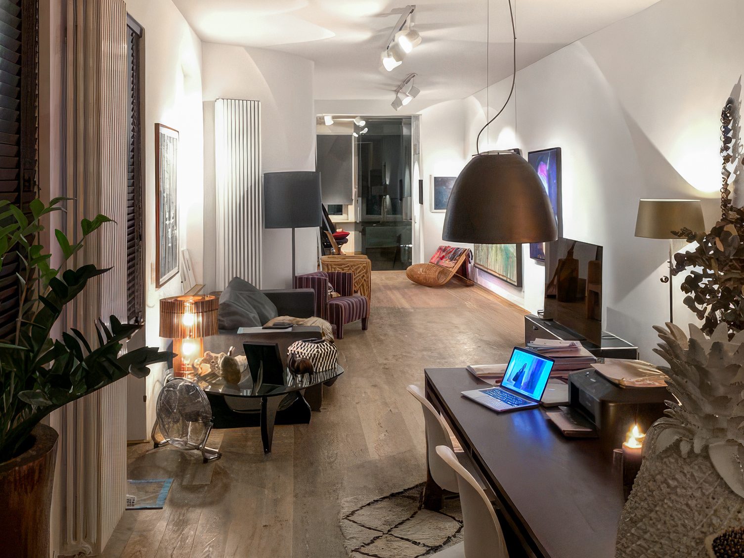 Böcker Wohnimmobilien - Immobilienangebot - Düsseldorf / Pempelfort - Alle - Traumhafte, sanierte  Vierzimmer-Altbauwohnung mit großer Balkonterrasse