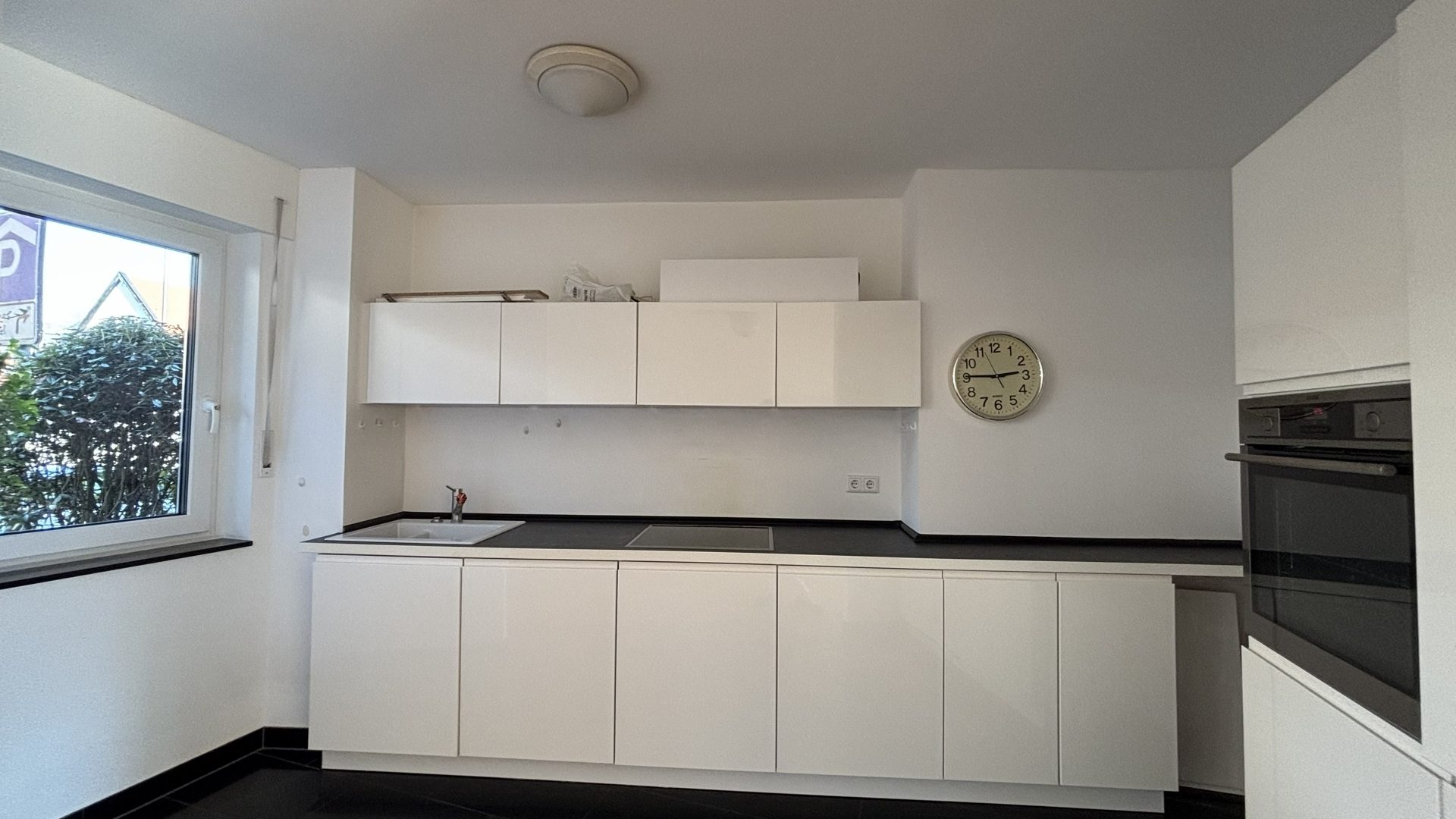 Böcker Wohnimmobilien - Immobilienangebot - Düsseldorf / Kaiserswerth - Alle - Großzügige 2-Zimmer-Wohnung zentral in Kaiserswerth