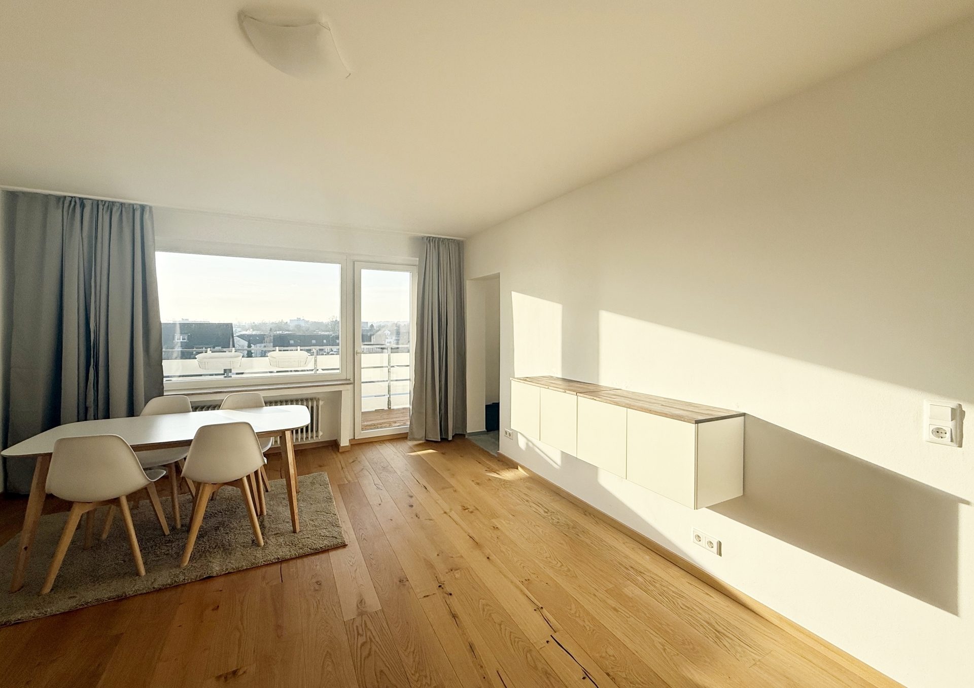 Böcker Wohnimmobilien - Immobilienangebot - Meerbusch - Alle - Möblierte 1-Zimmer-Wohnung mit Balkon in begehrter Lage von Meerbusch-Büderich