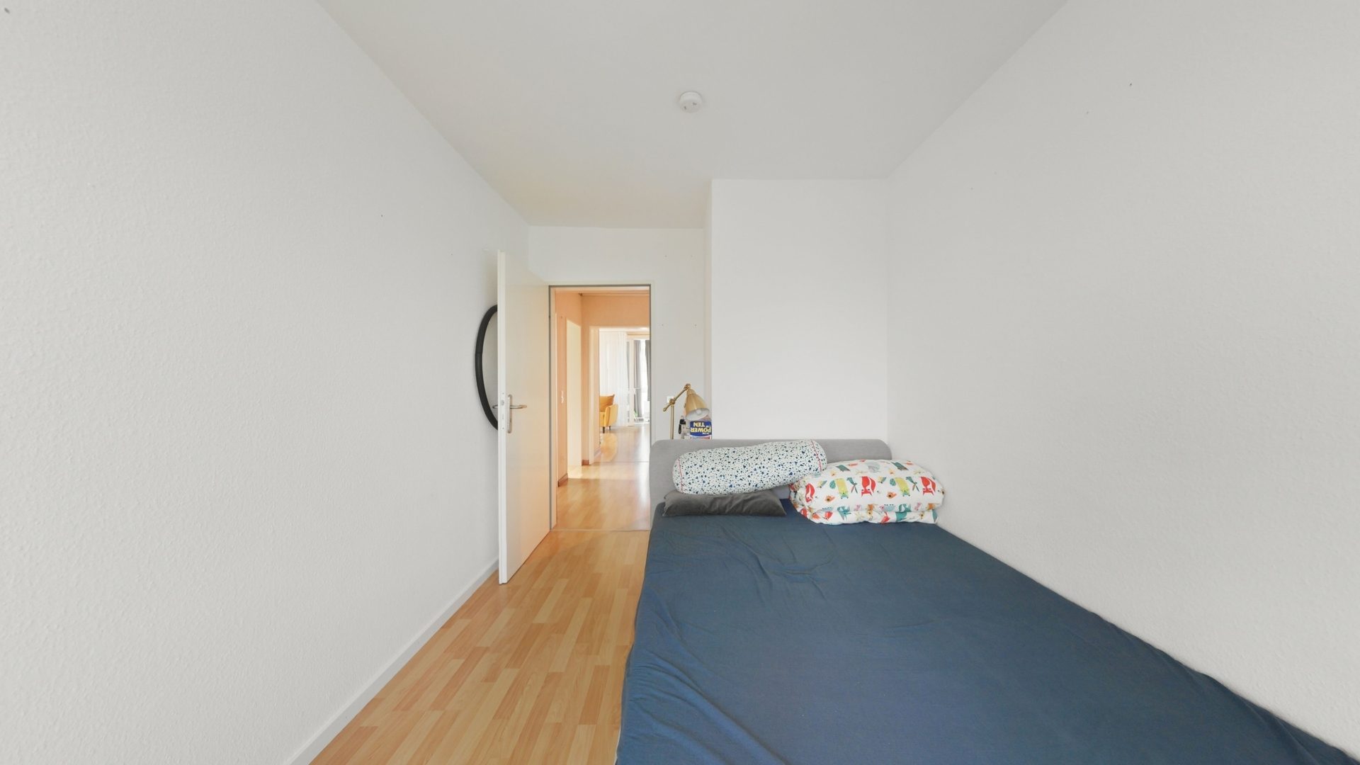 Böcker Wohnimmobilien - Immobilienangebot - Düsseldorf / Kaiserswerth - Alle - Familienfreundliche 4,5 Zi.-Wohnung  mit Balkon. Wintergarten, Grünblick, in Nähe Rhein & ISD