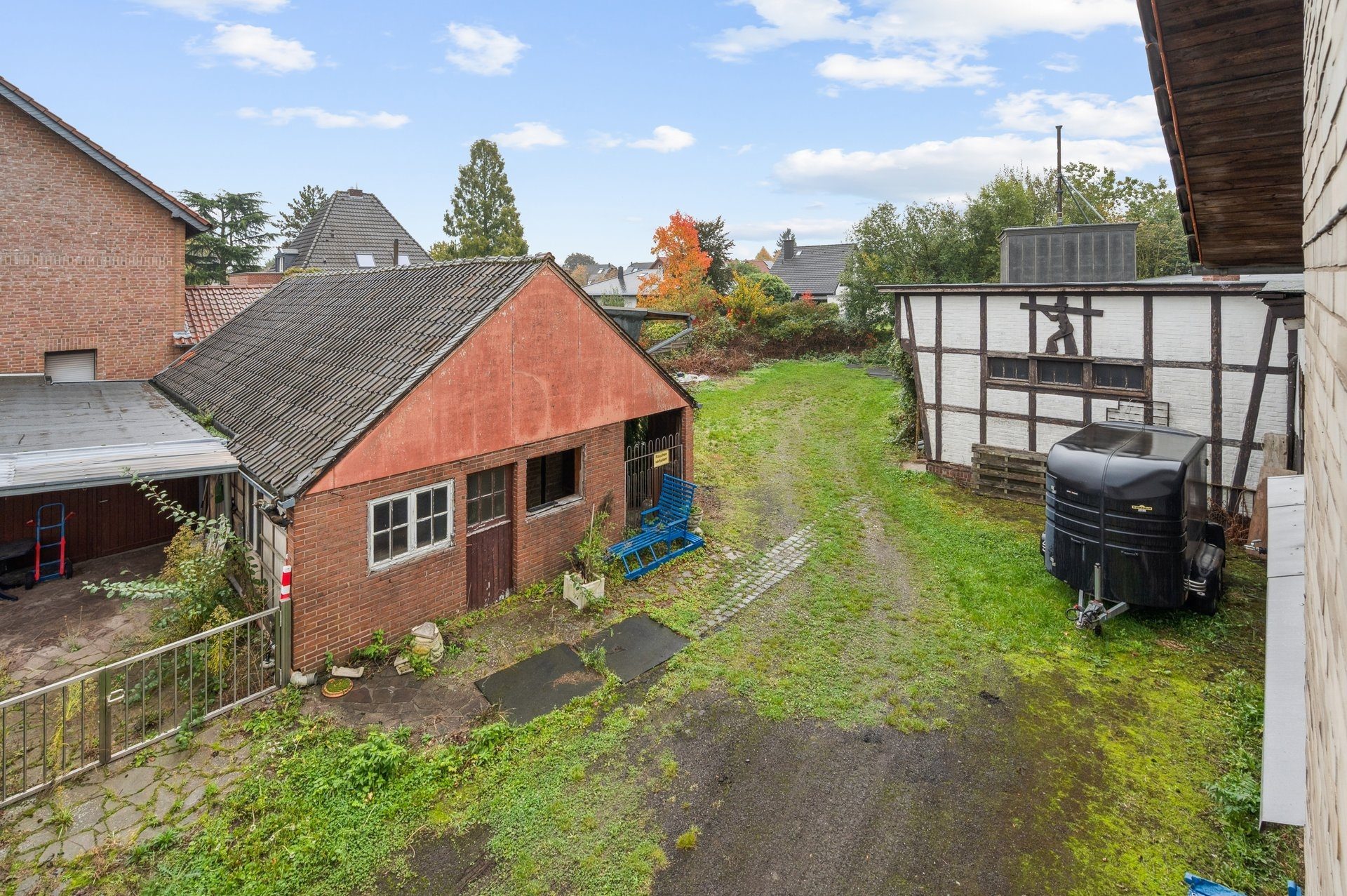 Böcker Wohnimmobilien - Immobilienangebot - Krefeld / Traar - Alle - Grundstück in Krefeld-Traar – Raum für Ideen, Wohnen und Entwicklung