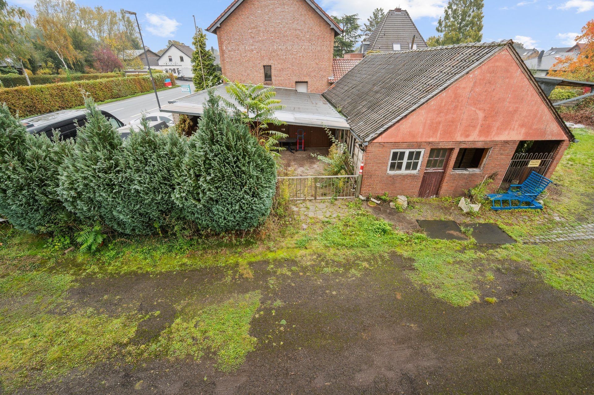 Böcker Wohnimmobilien - Immobilienangebot - Krefeld / Traar - Alle - Grundstück in Krefeld-Traar – Raum für Ideen, Wohnen und Entwicklung
