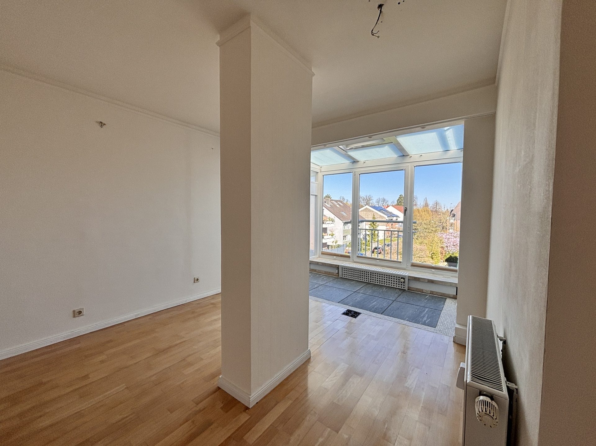 Böcker Wohnimmobilien - Immobilienangebot - Düsseldorf / Kaiserswerth - Alle - Ruhig gelegene Etagenwohnung mit großem, sonnigen Südbalkon.