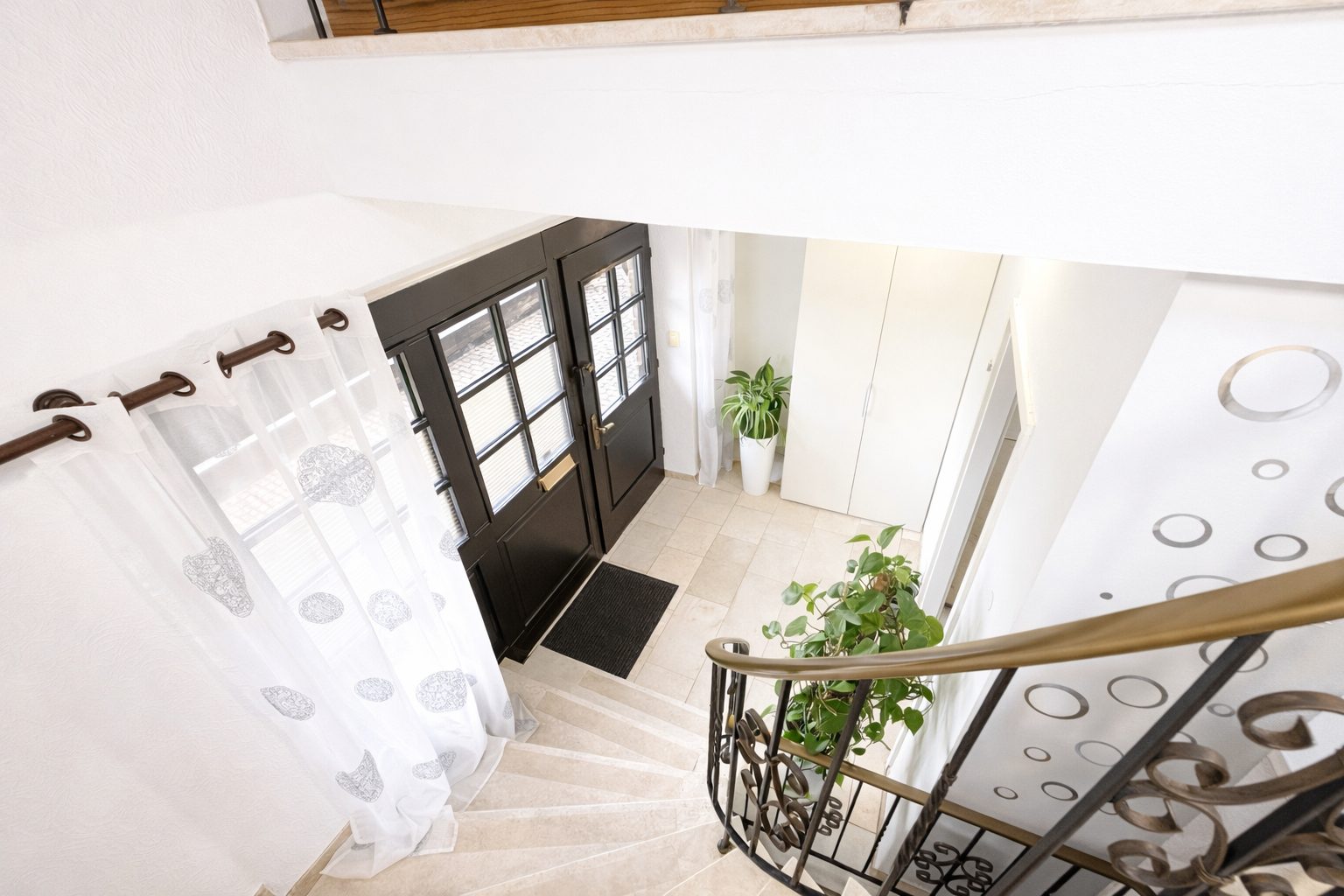 Böcker Wohnimmobilien - Immobilienangebot - Ratingen - Alle - Freistehendes Einfamilienhaus mit großem Garten und viel Potenzial für Familien