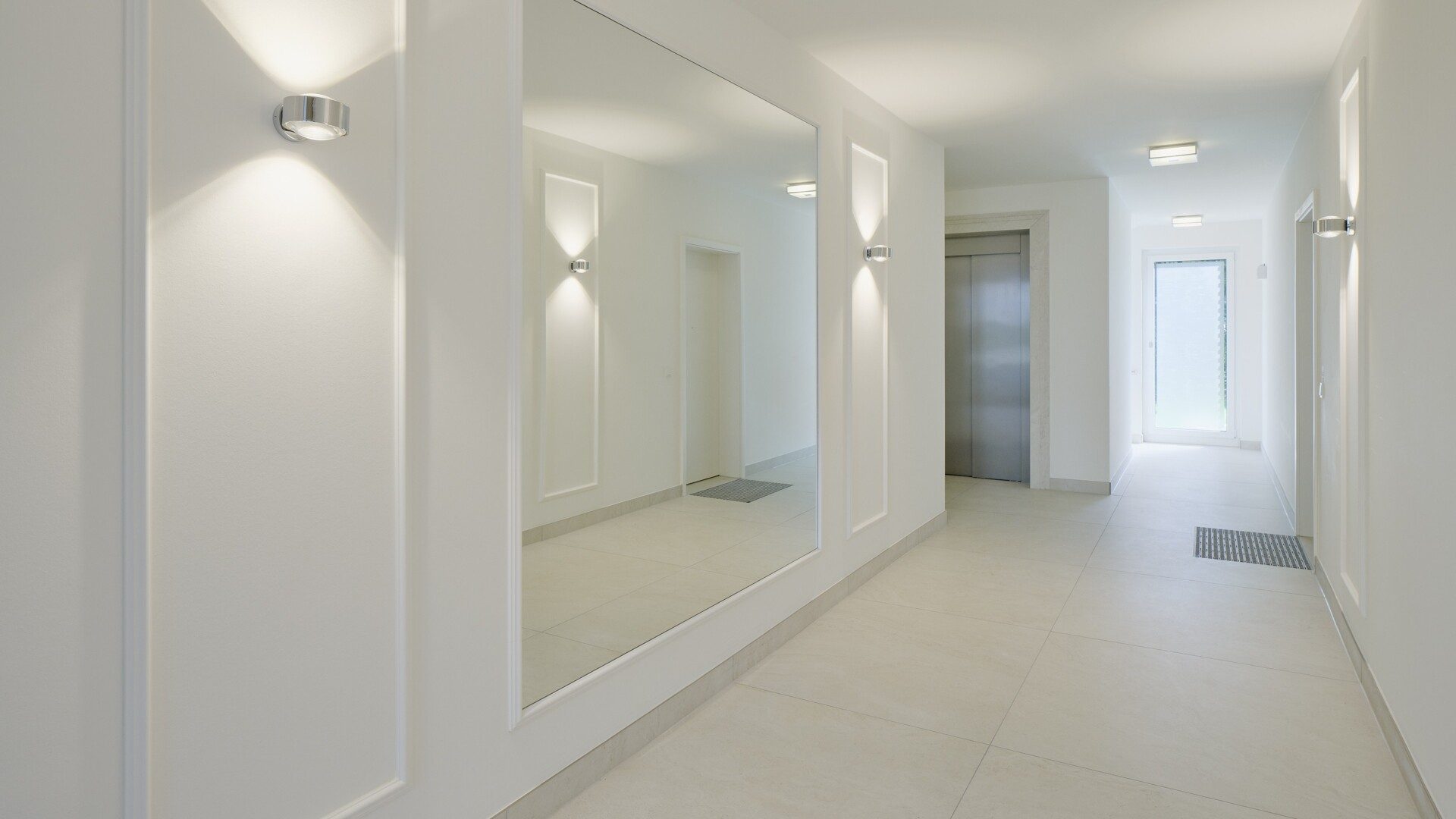 Böcker Wohnimmobilien - Immobilienangebot - Düsseldorf / Oberkassel - Alle - Moderne 4-Raum-Wohnung mit Südwest-Balkon