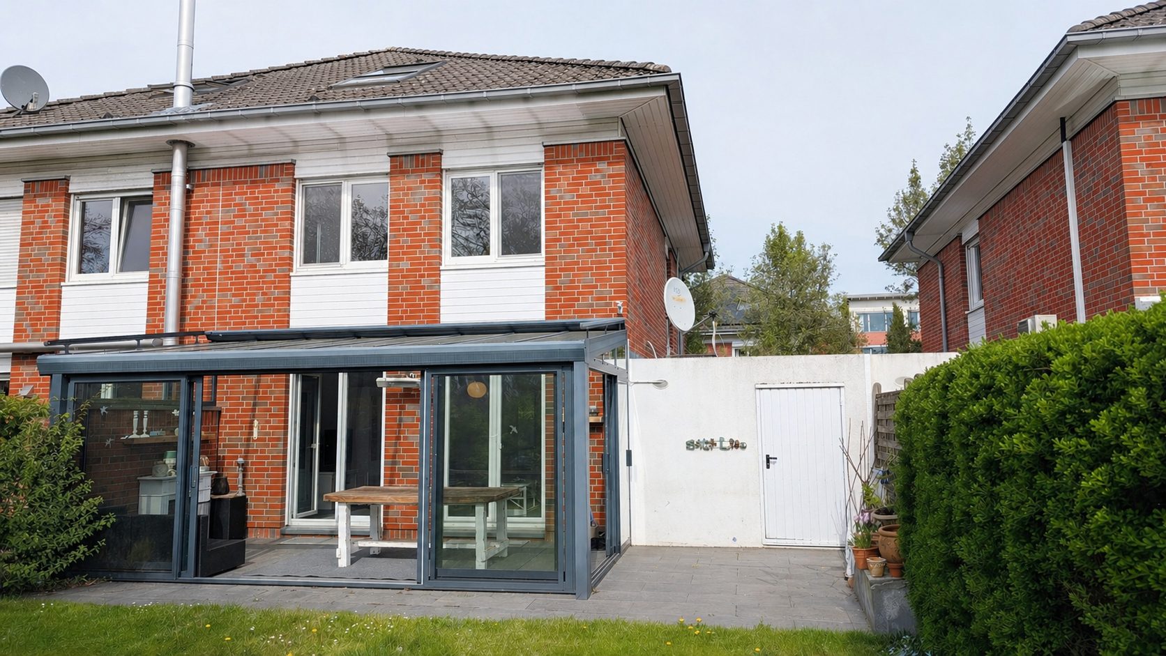 Böcker Wohnimmobilien - Immobilienangebot - Düsseldorf / Einbrungen - Alle - Familientraum im Grünen