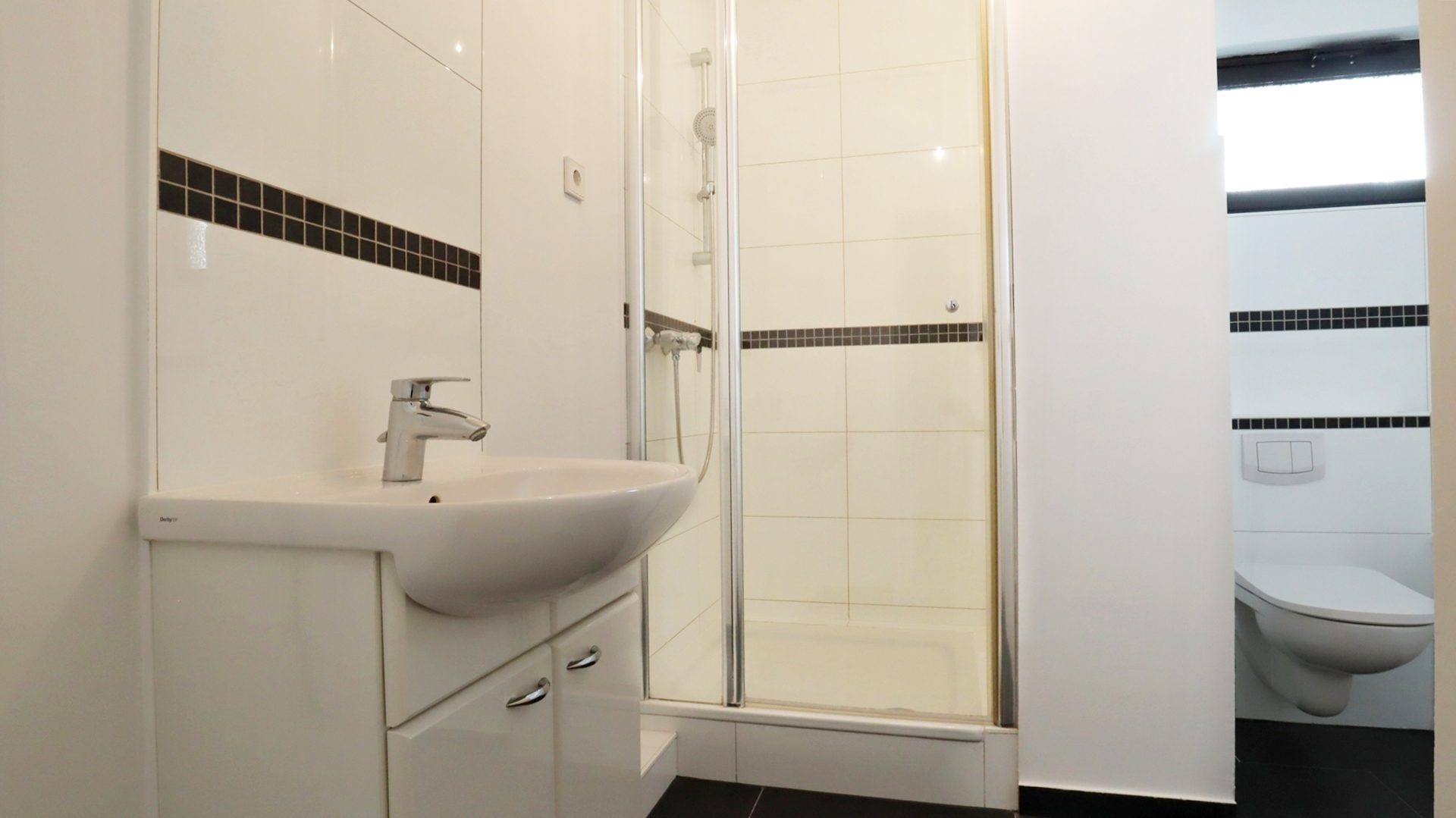 Böcker Wohnimmobilien - Immobilienangebot - Düsseldorf - Alle - Charmante 3-Zimmer-Wohnung mitten im Herzen der Stadt
