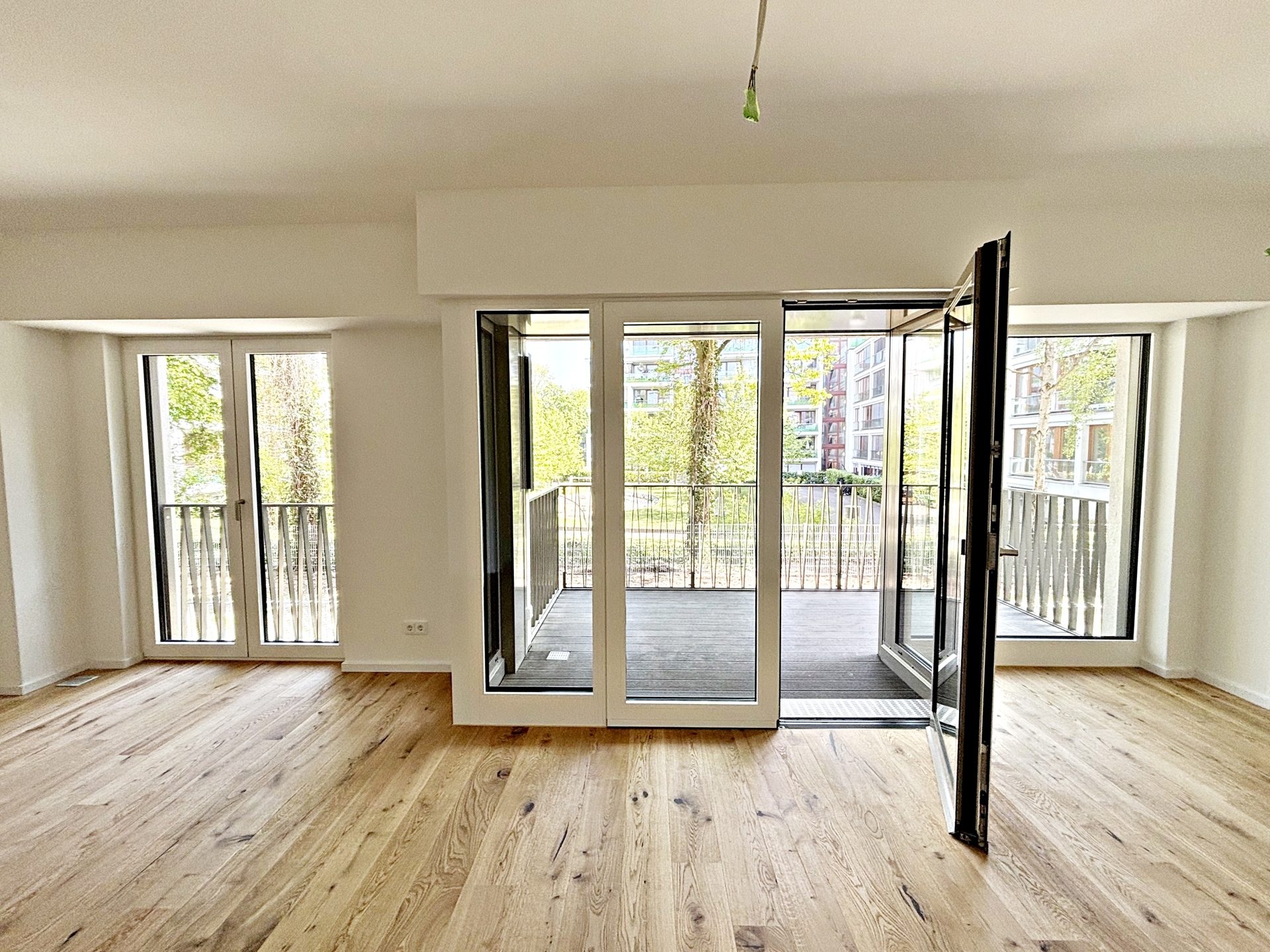 Böcker Wohnimmobilien - Immobilienangebot - Düsseldorf / Düsseltal - Alle - Zeitlos, modern geschnitten – wunderschöne 3 Zimmer im Neubau