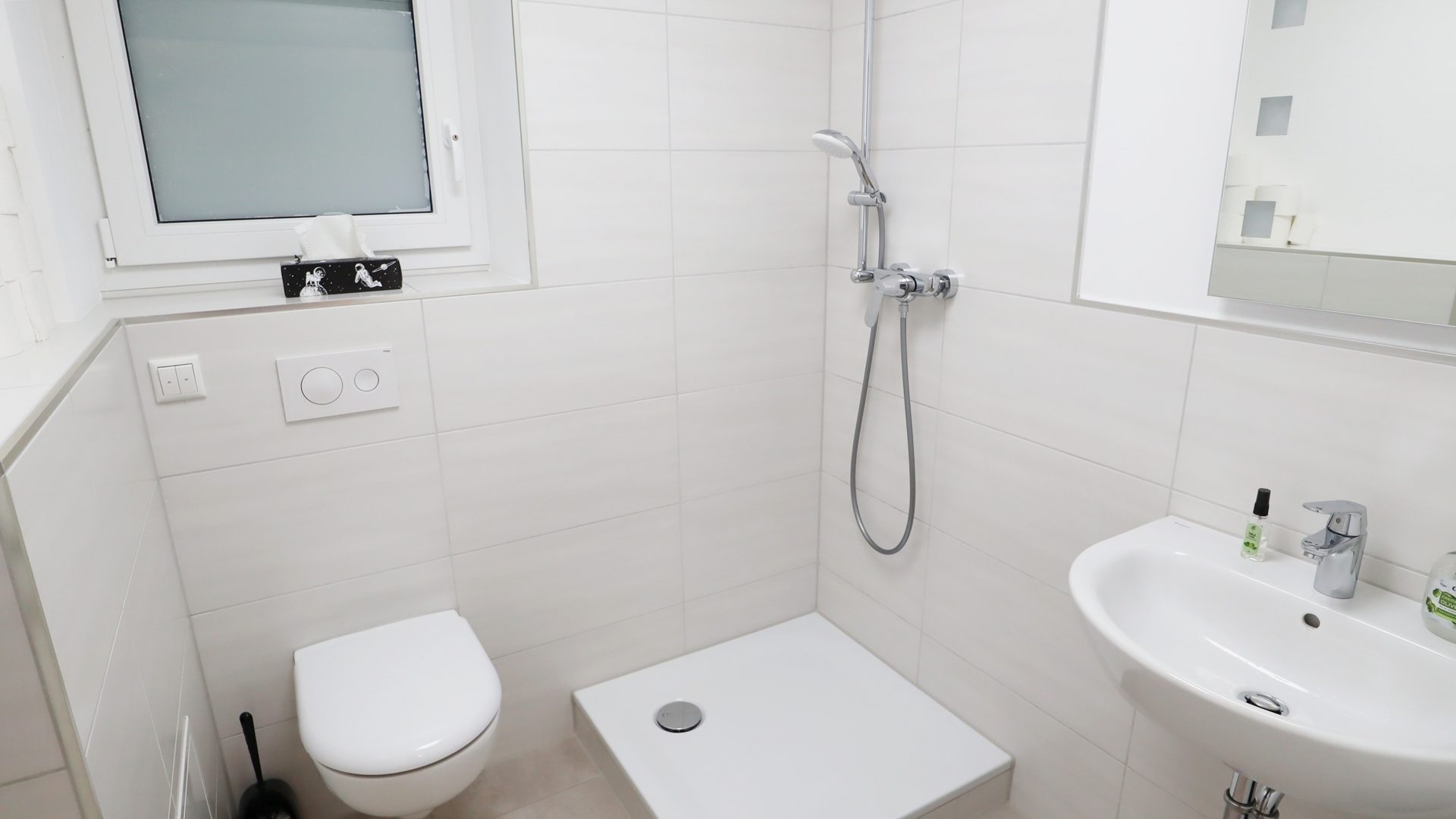 Böcker Wohnimmobilien - Immobilienangebot - Düsseldorf / Kalkum - Alle - Perfekt für Homeoffice, Büro oder diskretes Gewerbe