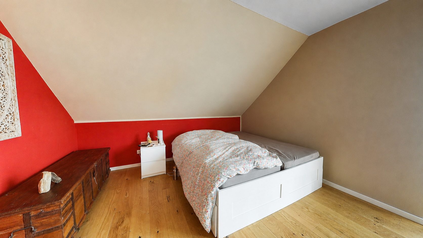 Böcker Wohnimmobilien - Immobilienangebot - Düsseldorf / Lohausen - Alle - Familientraum in begehrter Wohnlage fußläufig zum Rhein und nahe der ISD