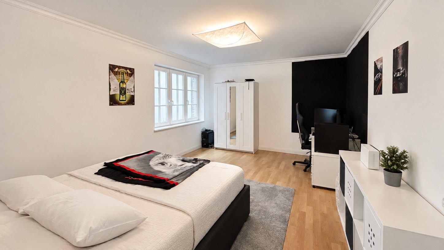 Böcker Wohnimmobilien - Immobilienangebot - Düsseldorf / Wittlaer - Alle - Repräsentatives Familiendomizil mit 7 Zi., EBK, 2 Bäder, Kamin u. Garten.