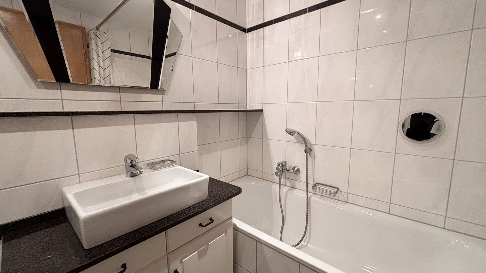 Böcker Wohnimmobilien - Immobilienangebot - Ratingen - Alle - Ankommen und wohlfühlen: Helle 3-Zimmer-Wohnung im EG in Ratingen-Mitte/Süd