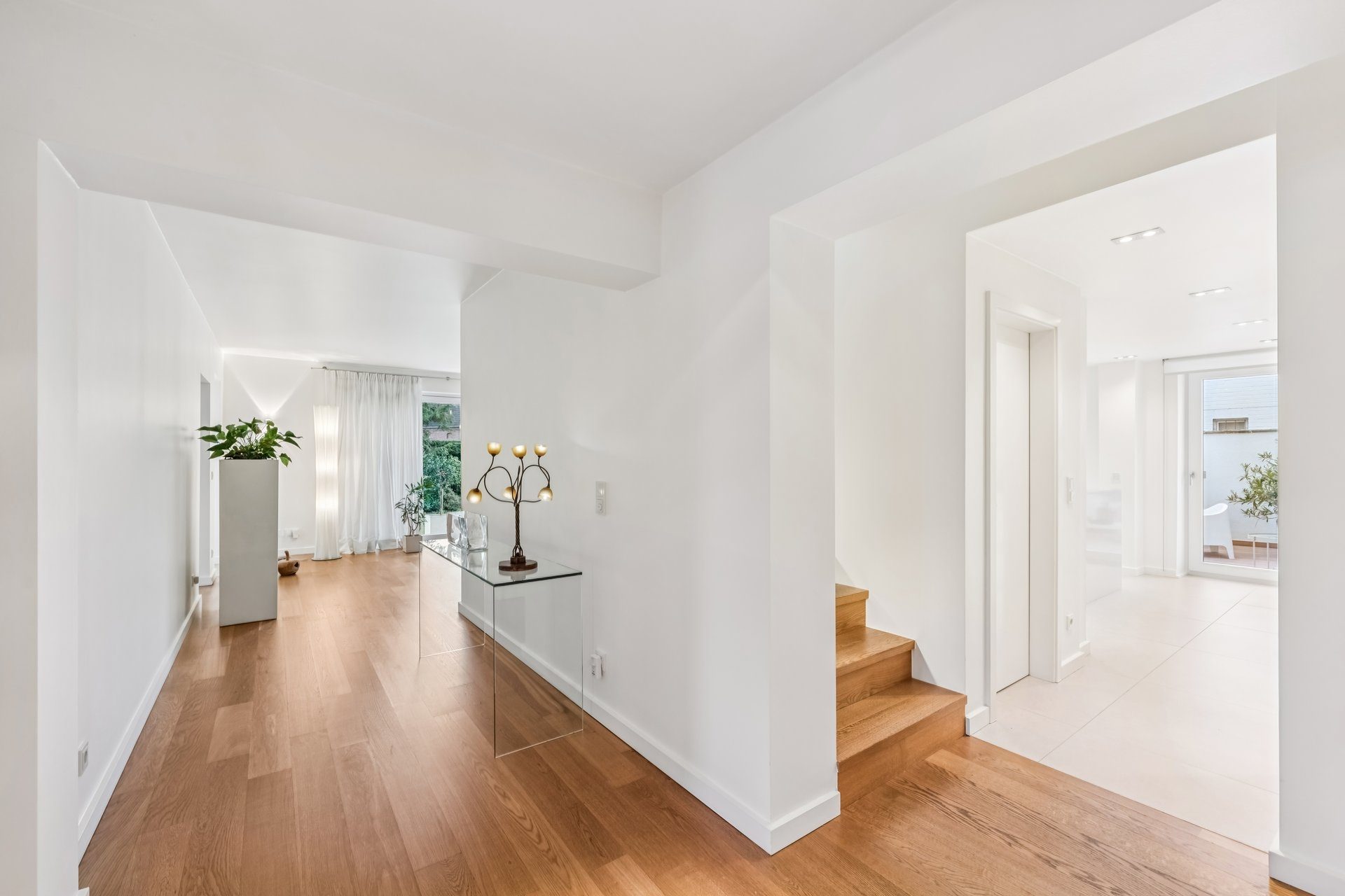 Böcker Wohnimmobilien - Immobilienangebot - Meerbusch / Osterath - Alle - Freistehend und flexible Raumlösungen auf großem Grundstück