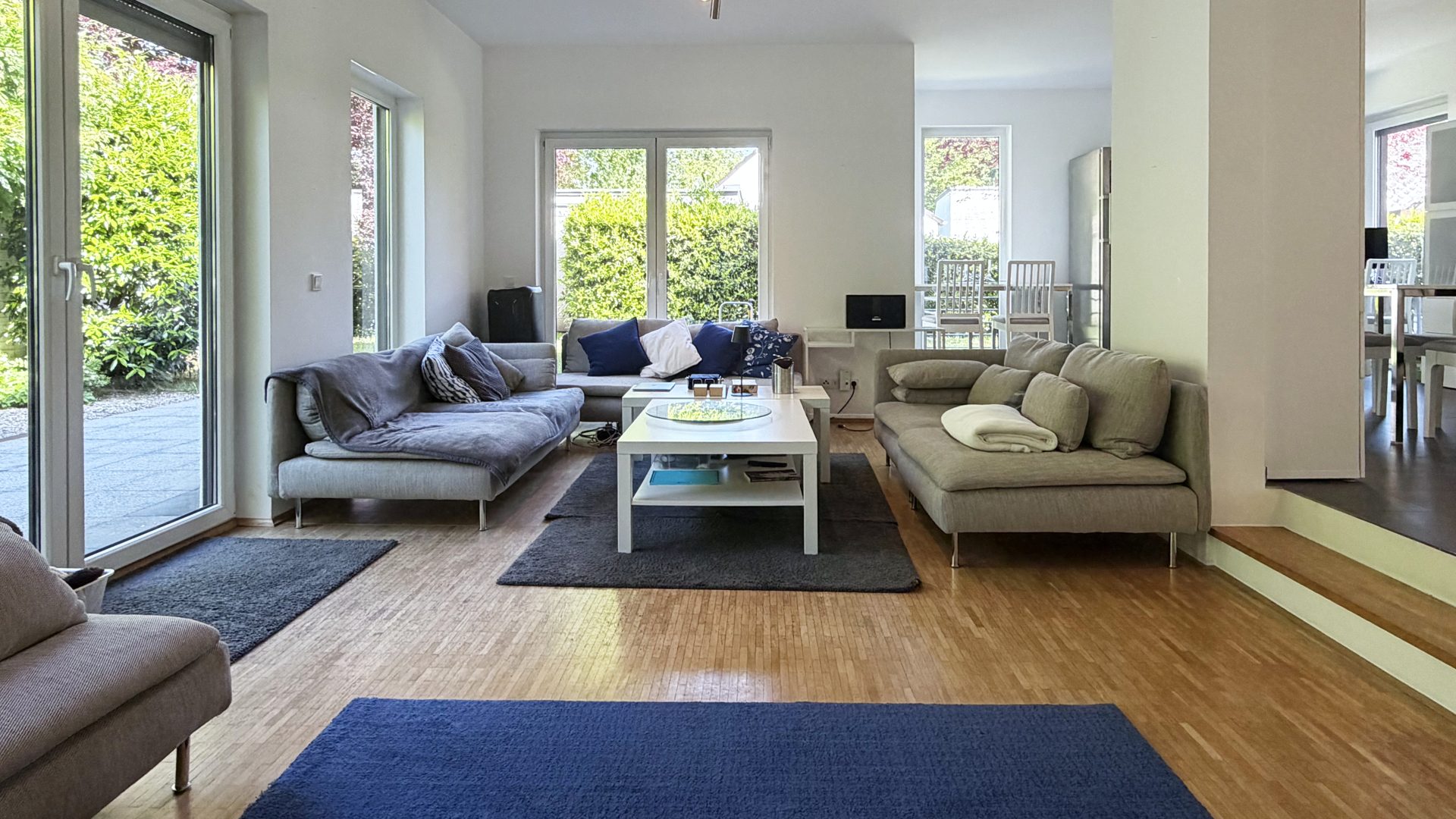 Böcker Wohnimmobilien - Immobilienangebot - Düsseldorf / Wittlaer - Alle - Exklusive, moderne Doppelhaushälfte in Wittlaer. Nähe Rhein und U79