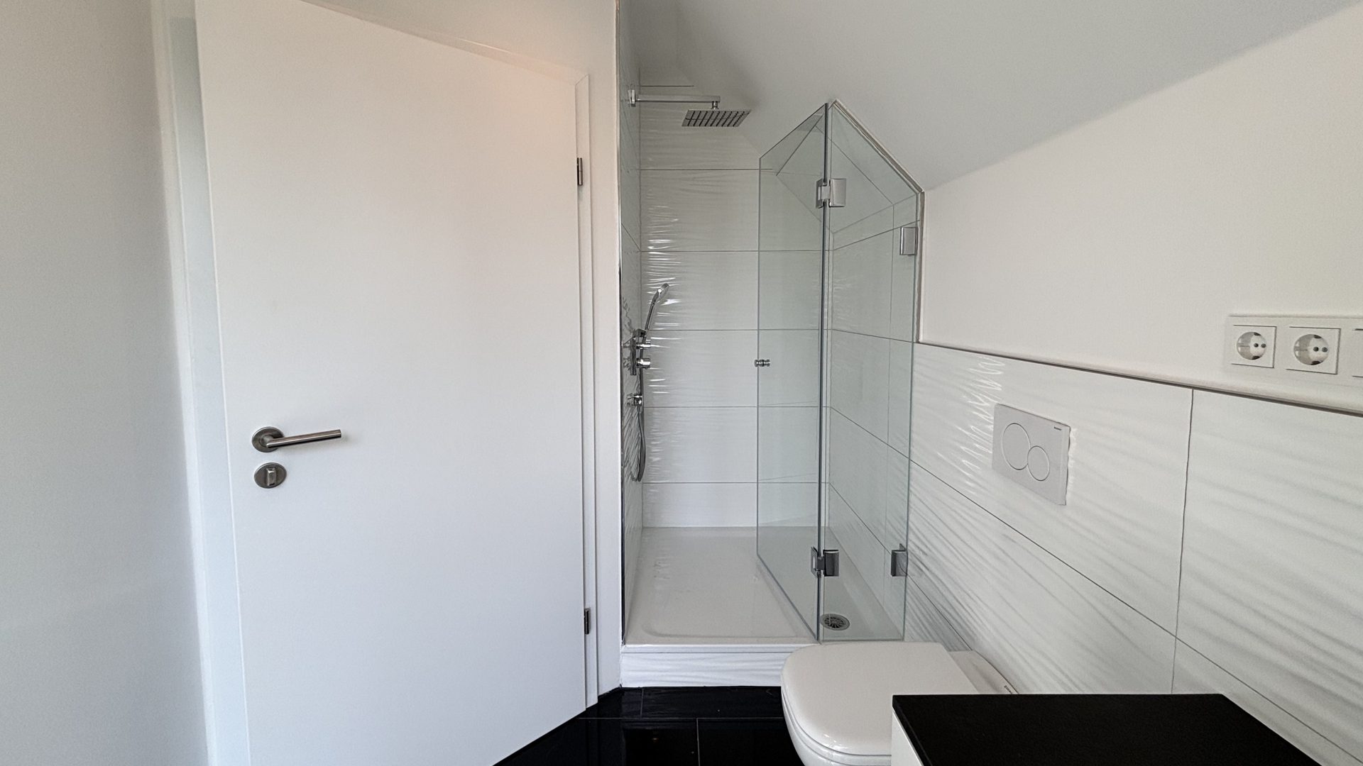 Böcker Wohnimmobilien - Immobilienangebot - Düsseldorf / Lohausen - Alle - Exklusiver Neubau für höchste Ansprüche