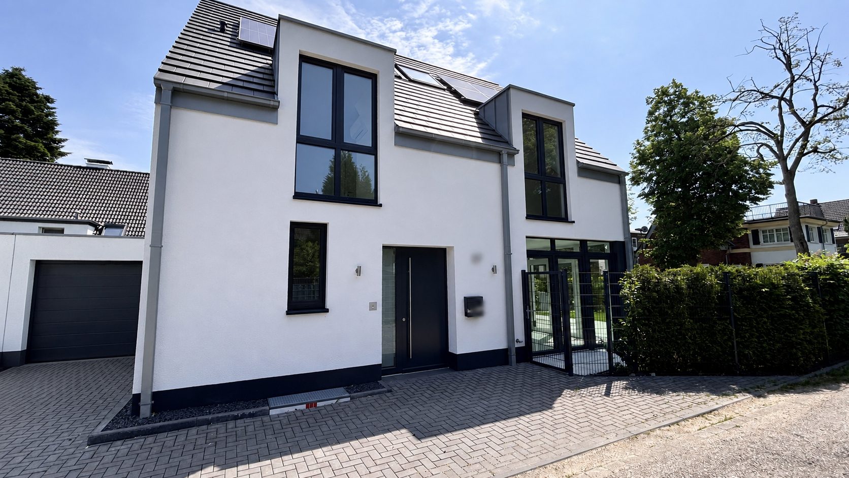 Böcker Wohnimmobilien - Immobilienangebot - Düsseldorf / Lohausen - Alle - Exklusiver Neubau für höchste Ansprüche