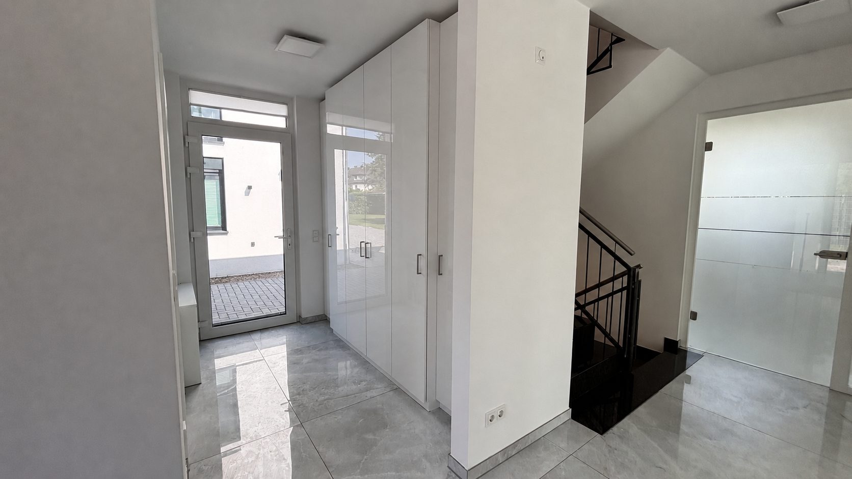 Böcker Wohnimmobilien - Immobilienangebot - Düsseldorf / Lohausen - Alle - Exklusiver Neubau für höchste Ansprüche