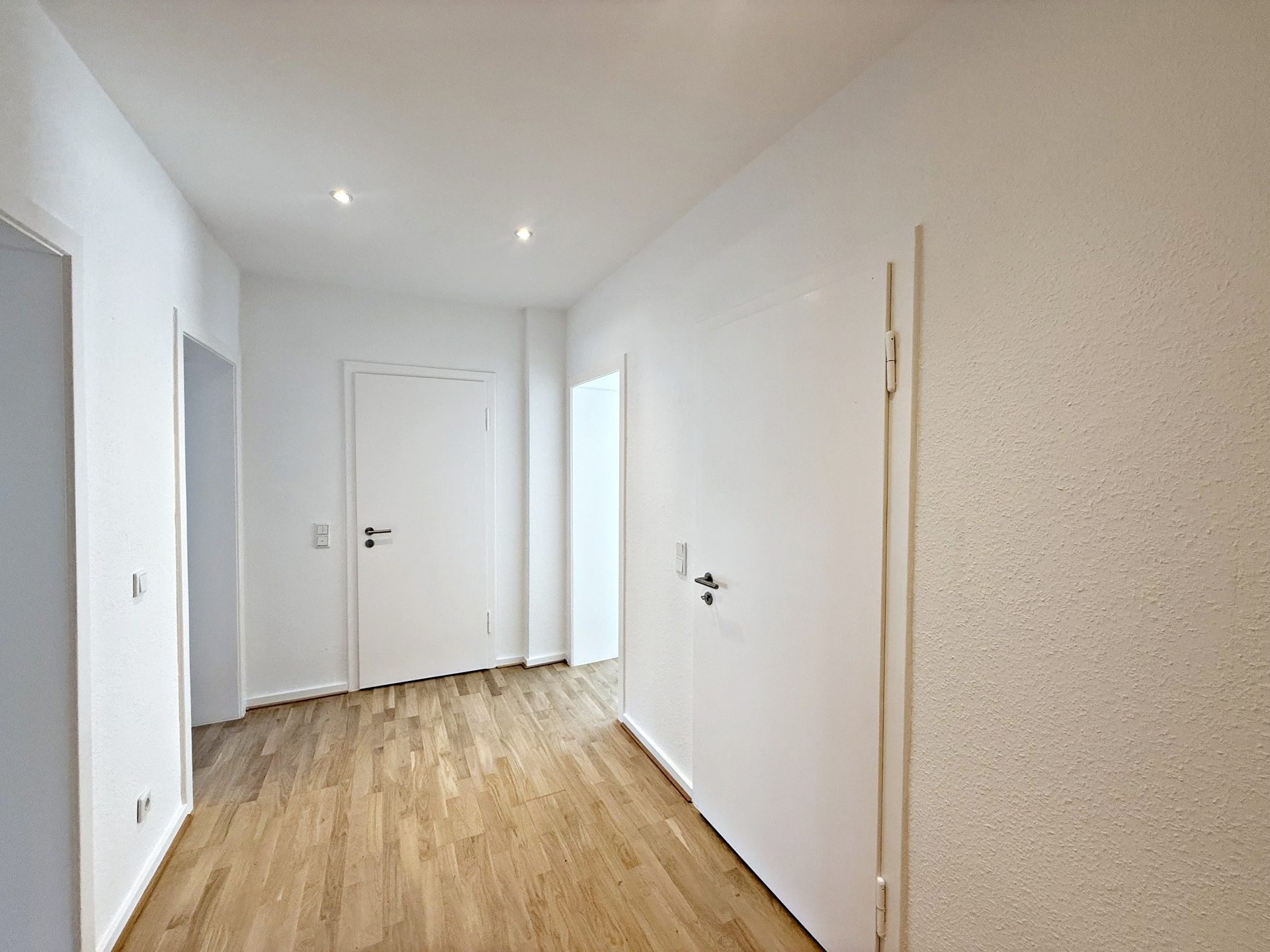 Böcker Wohnimmobilien - Immobilienangebot - Düsseldorf/Düsseltal - Alle - Moderne zwei Zimmer Wohnung in ruhiger Lage