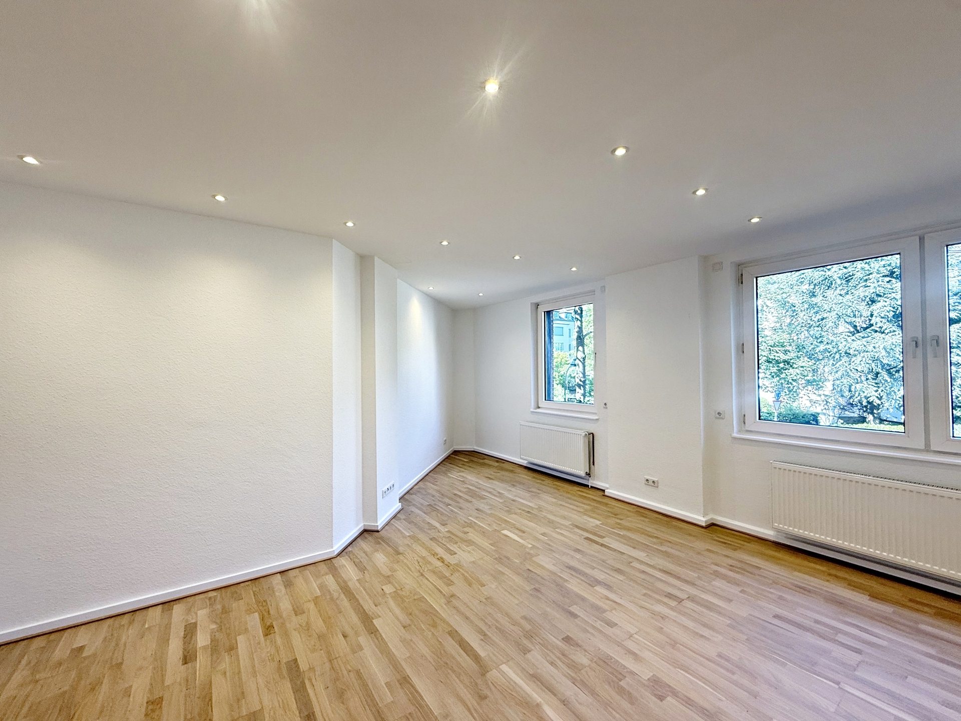Böcker Wohnimmobilien - Immobilienangebot - Düsseldorf/Düsseltal - Alle - Moderne zwei Zimmer Wohnung in ruhiger Lage