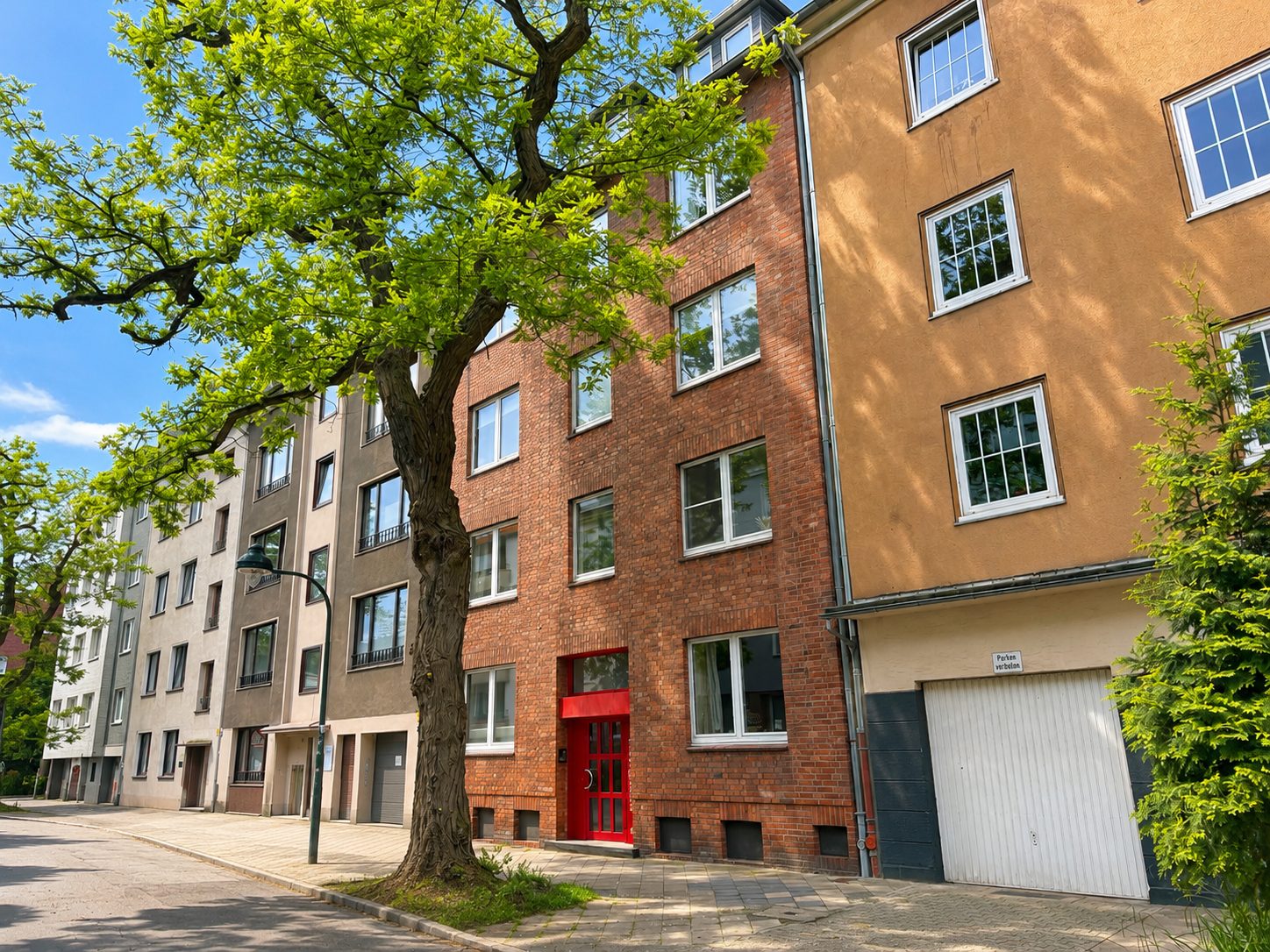 Böcker Wohnimmobilien - Immobilienangebot - Düsseldorf / Derendorf - Alle - Modernisiertes Mehrfamilienhaus in Düsseldorf-Derendorf