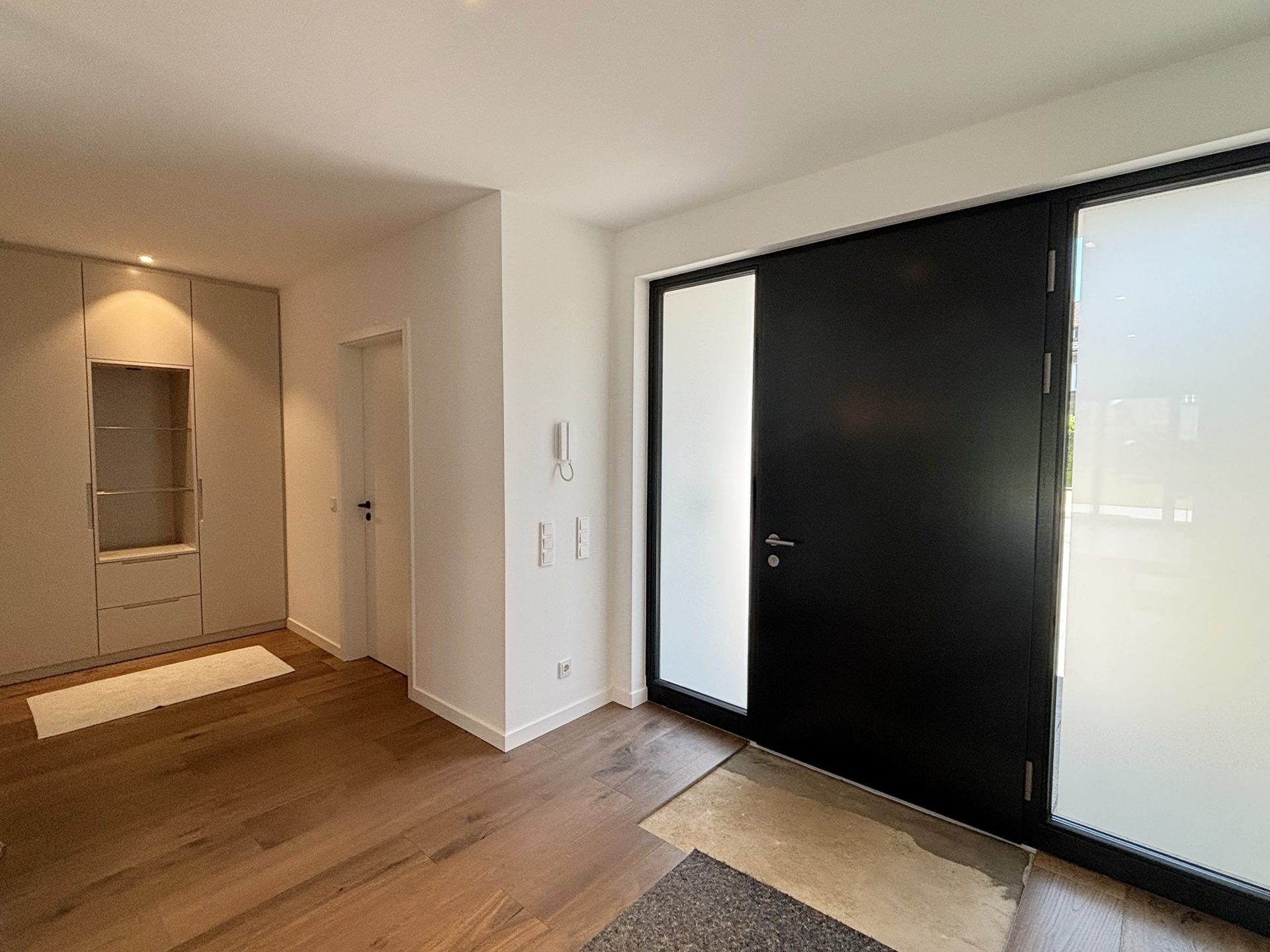Böcker Wohnimmobilien - Immobilienangebot - Düsseldorf / Angermund - Alle - Exklusives EFH zum Erstbezug mit hochwertiger Ausstattung und Doppelgarage