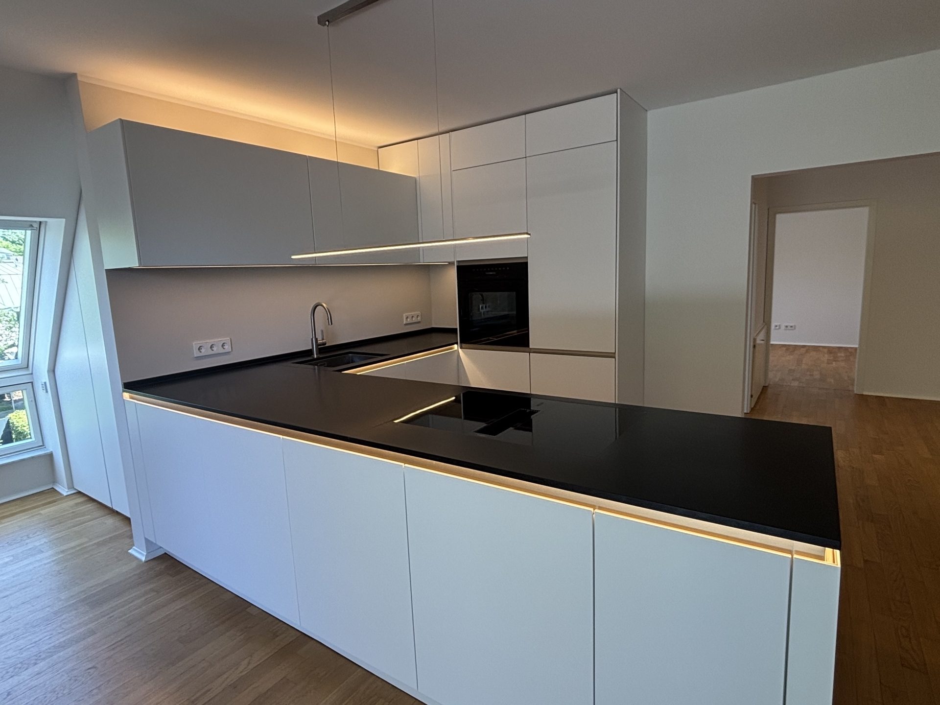 Böcker Wohnimmobilien - Immobilienangebot - Düsseldorf / Kaiserswerth - Alle - Moderne 3 Zimmerwohnung in ruhiger Grünlage