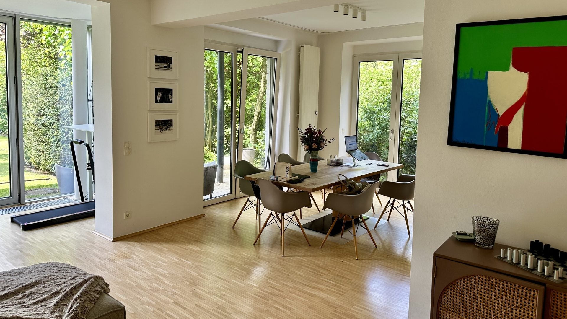 Böcker Wohnimmobilien - Immobilienangebot - Düsseldorf / Kaiserswerth - Alle - Grünes Wohnen mit Blick auf die Rheinauen - 4-Zimmer-Wohnung in Kaiserswerth