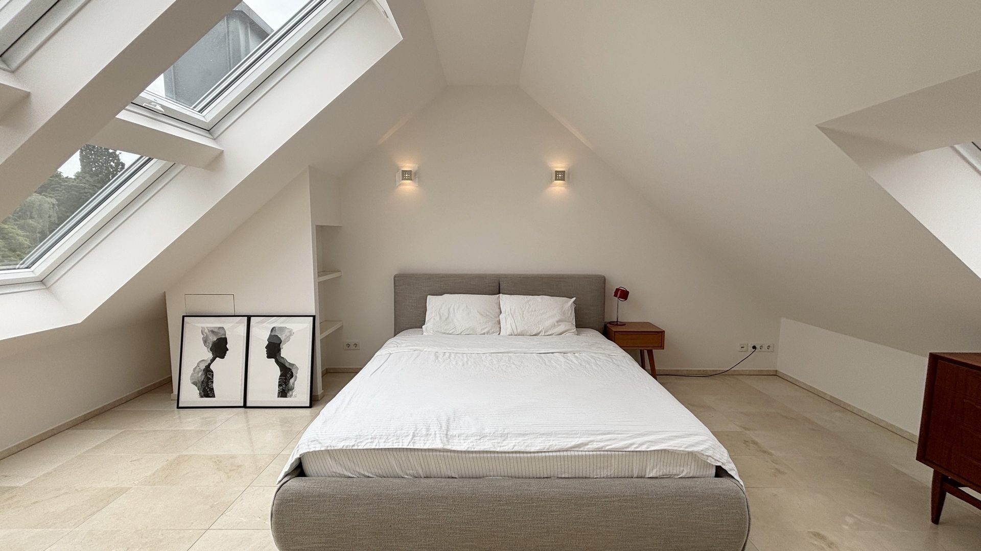 Böcker Wohnimmobilien - Immobilienangebot - Düsseldorf / Lohausen - Alle - Attraktives RMH – Top-Ausstattung, nahe ISD & 300 m zum Rhein