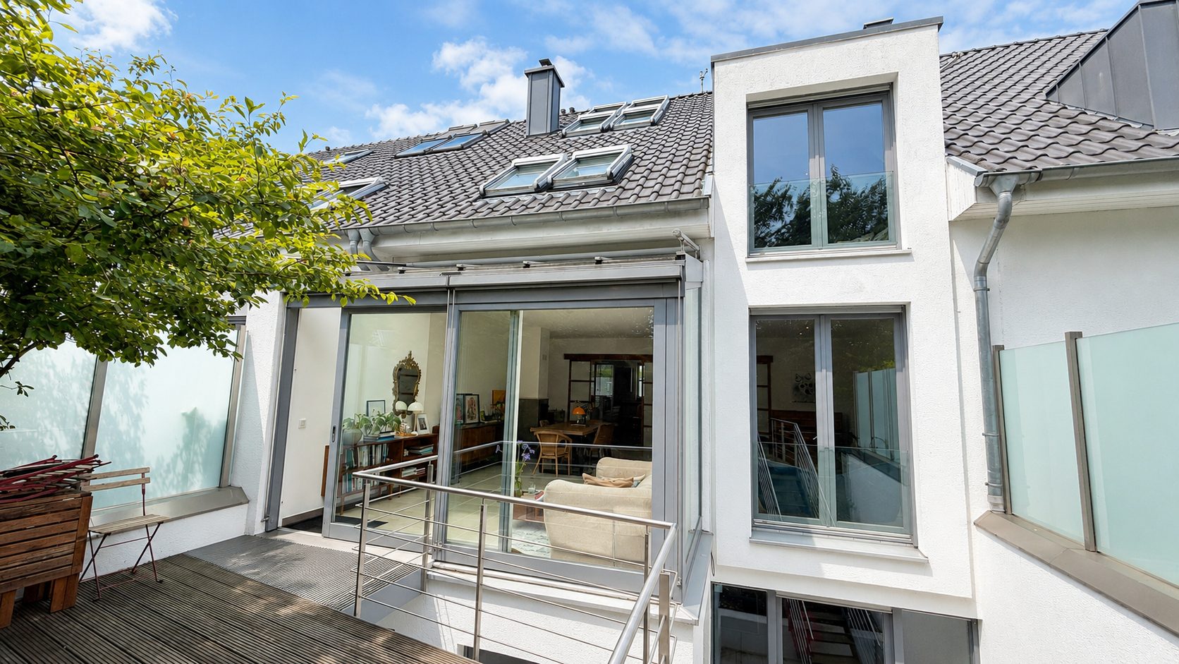 Böcker Wohnimmobilien - Immobilienangebot - Düsseldorf / Lohausen - Alle - Attraktives RMH – Top-Ausstattung, nahe ISD & 300 m zum Rhein