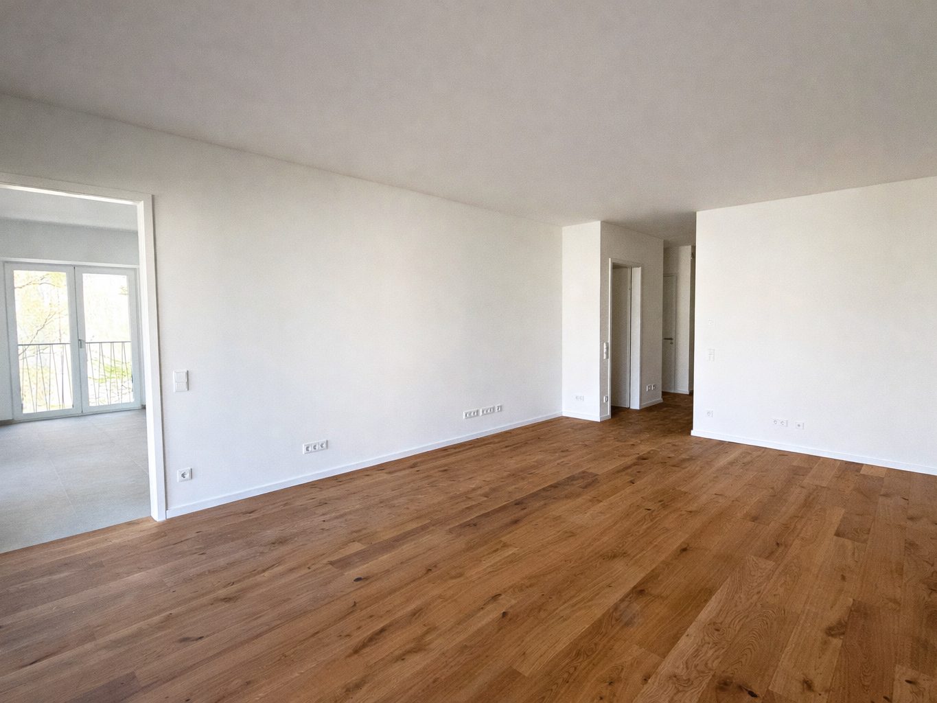 Böcker Wohnimmobilien - Immobilienangebot - Düsseldorf / Düsseltal - Alle - 4 Zimmer Neubau in beliebter Lage von Düsseldorf