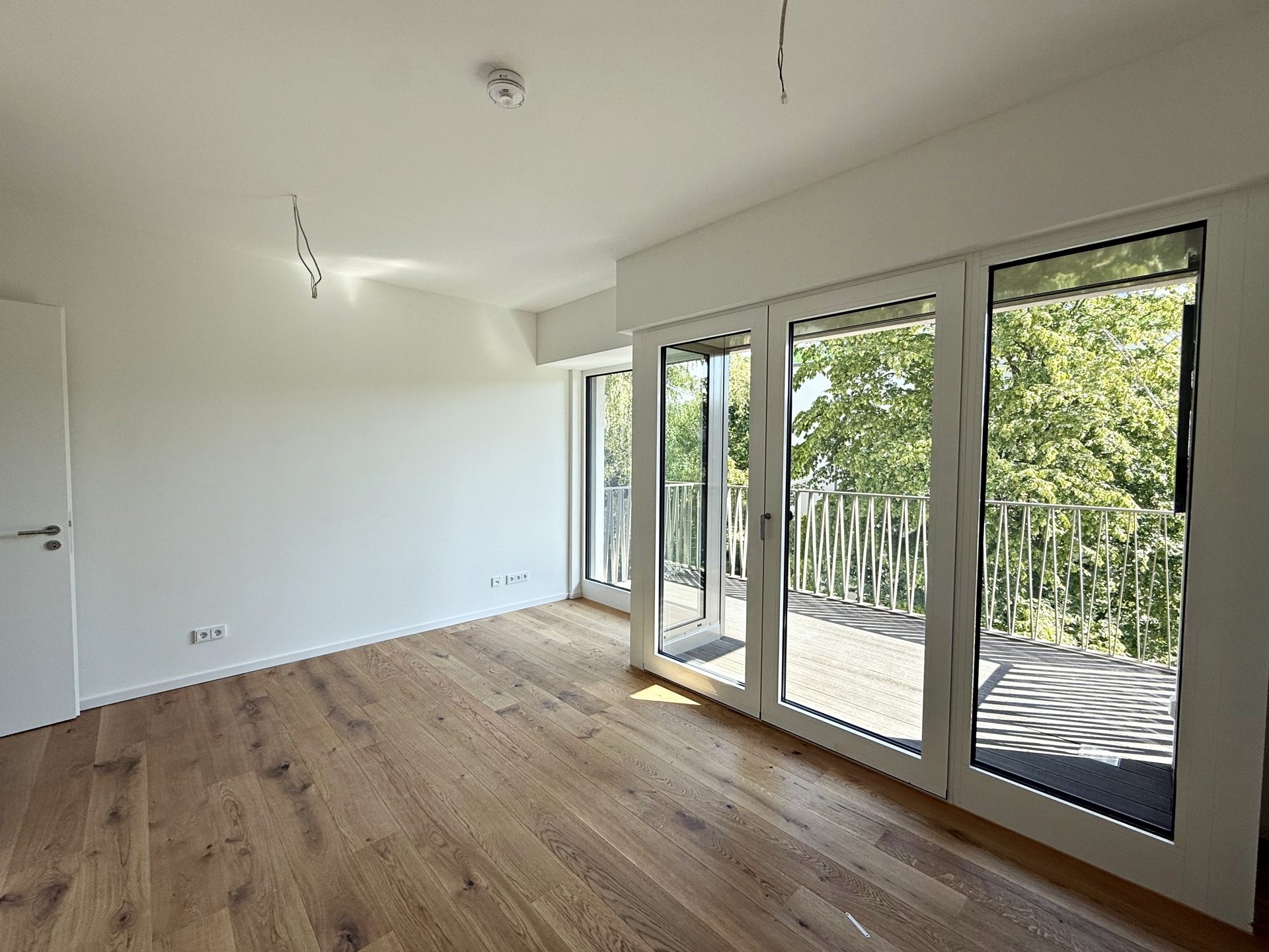 Böcker Wohnimmobilien - Immobilienangebot - Düsseldorf / Düsseltal - Alle - 4 Zimmer Neubau in beliebter Lage von Düsseldorf