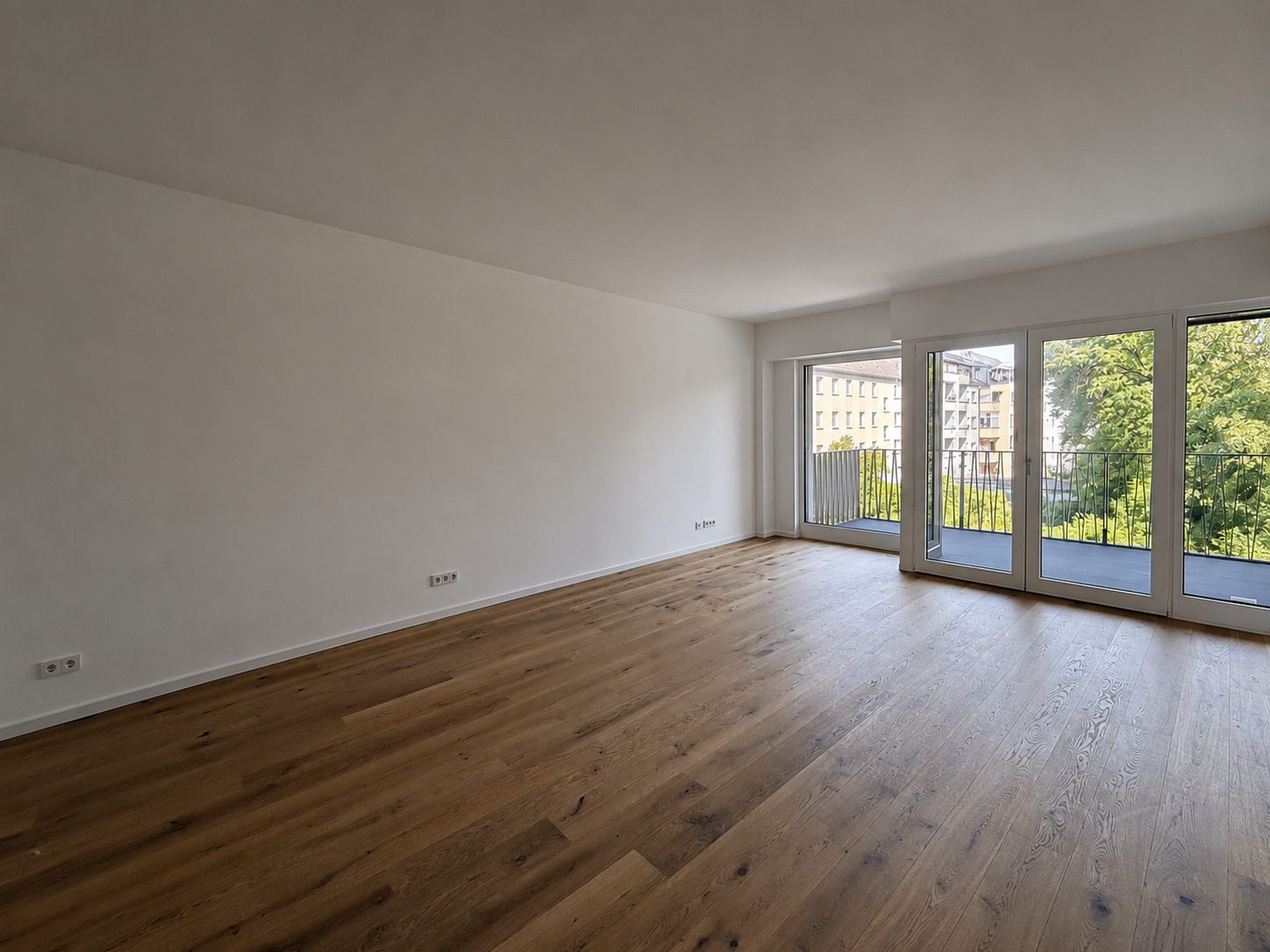 Böcker Wohnimmobilien - Immobilienangebot - Düsseldorf / Düsseltal - Alle - 4 Zimmer Neubau in beliebter Lage von Düsseldorf